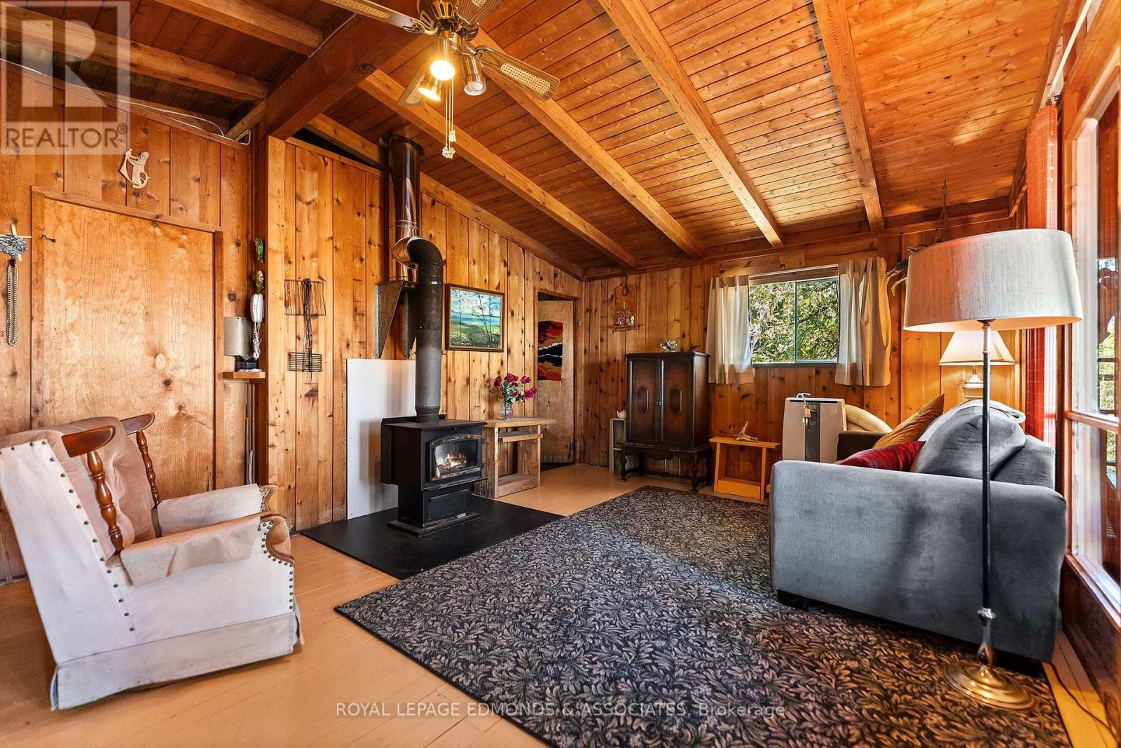 












30 ORVILLES TRAIL

,
Whitewater Region,




Ontario
K0J2L0

