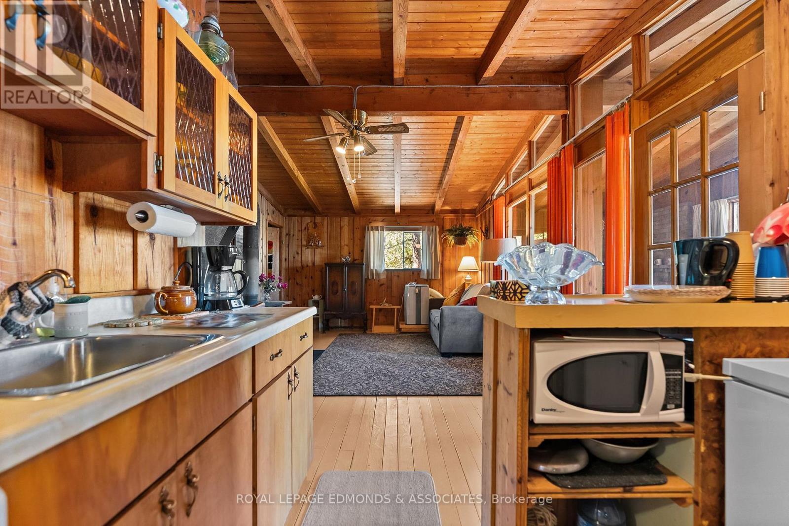 












30 ORVILLES TRAIL

,
Whitewater Region,




Ontario
K0J2L0

