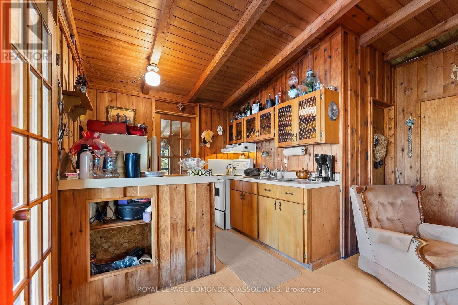 












30 ORVILLES TRAIL

,
Whitewater Region,




Ontario
K0J2L0

