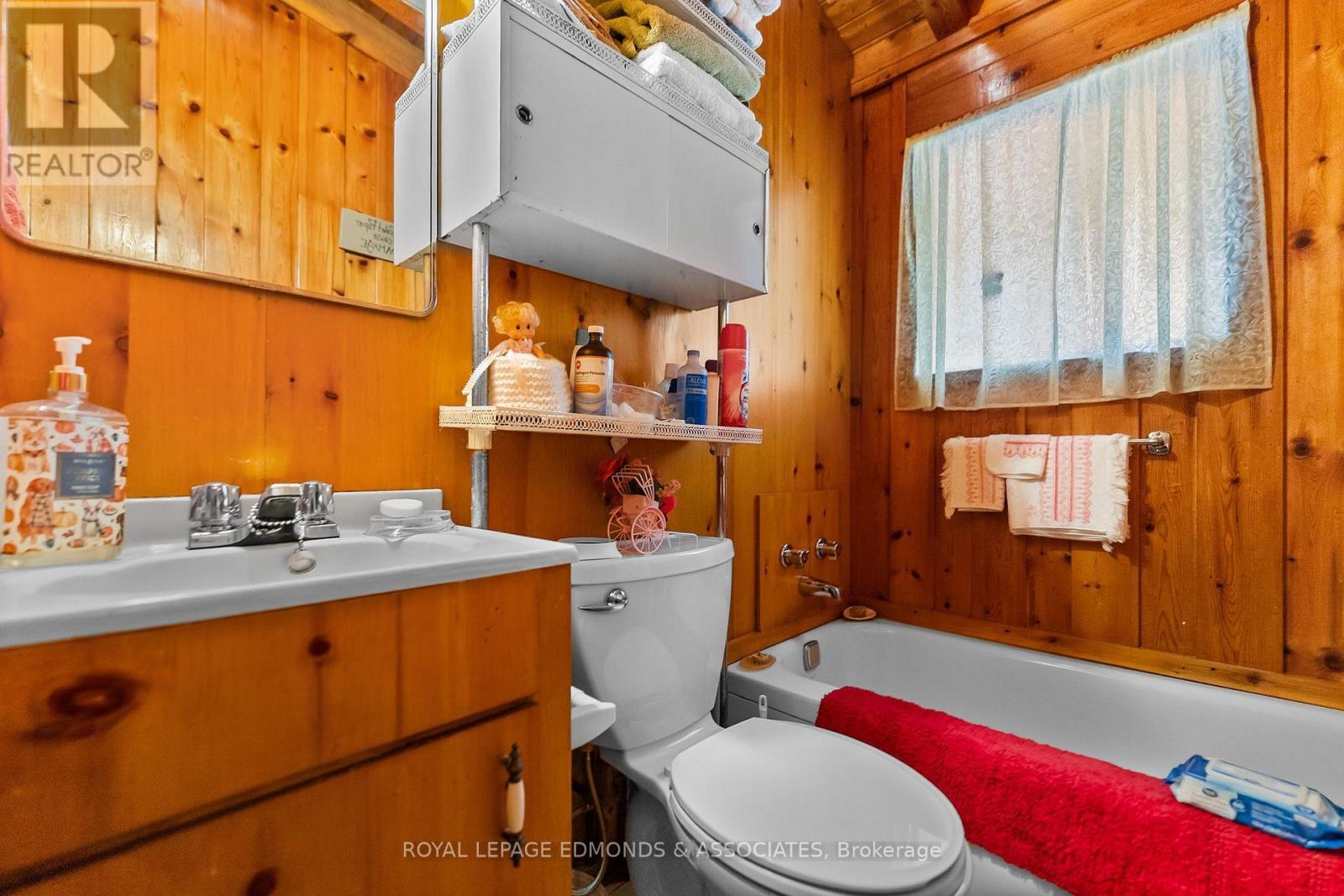 












30 ORVILLES TRAIL

,
Whitewater Region,




Ontario
K0J2L0

