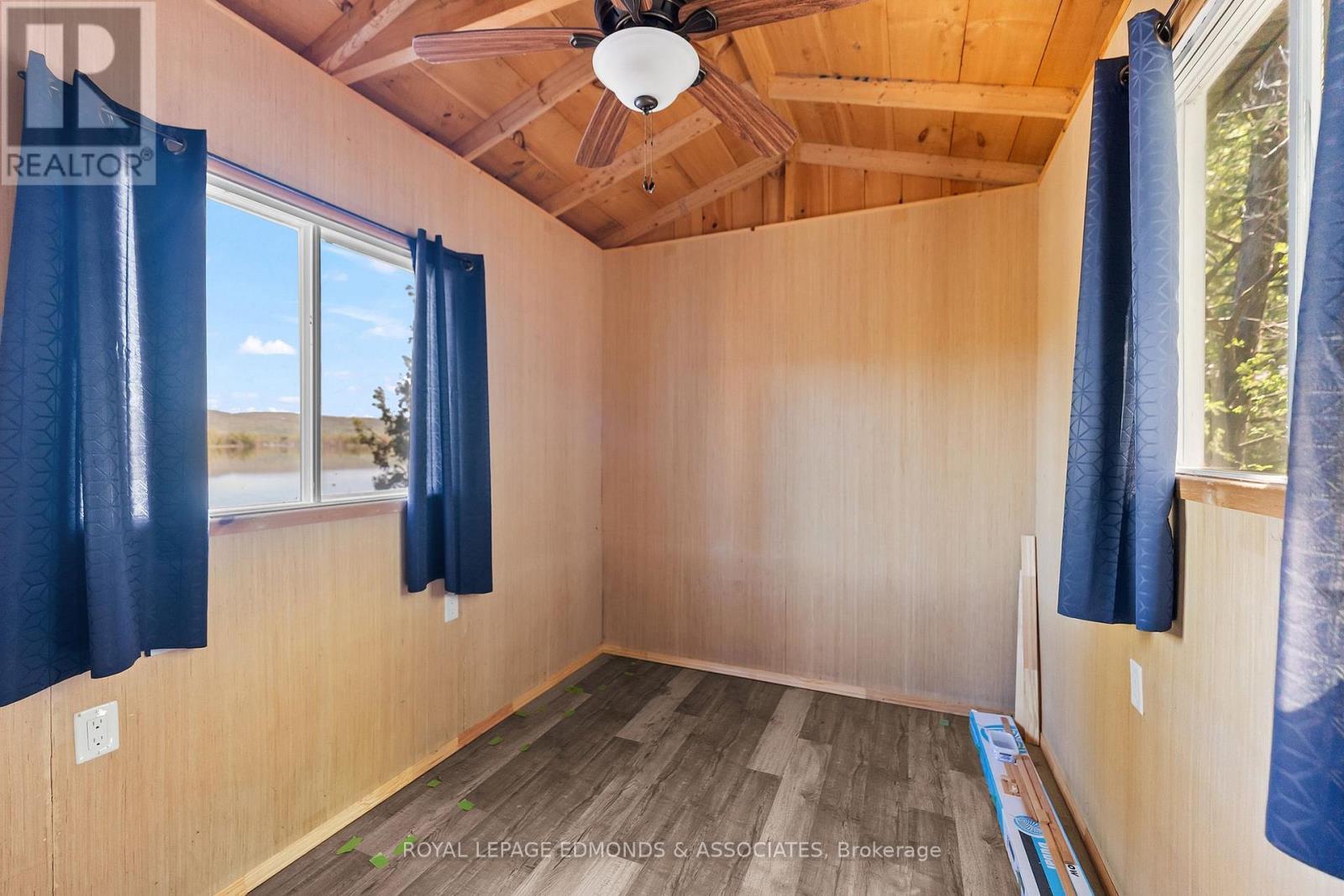 












30 ORVILLES TRAIL

,
Whitewater Region,




Ontario
K0J2L0

