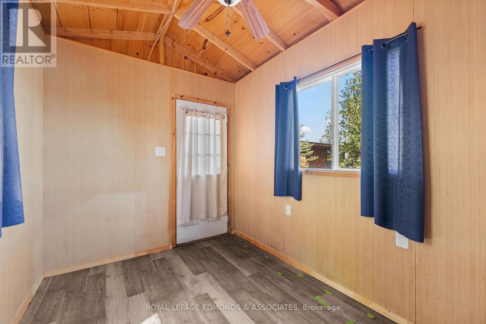 












30 ORVILLES TRAIL

,
Whitewater Region,




Ontario
K0J2L0

