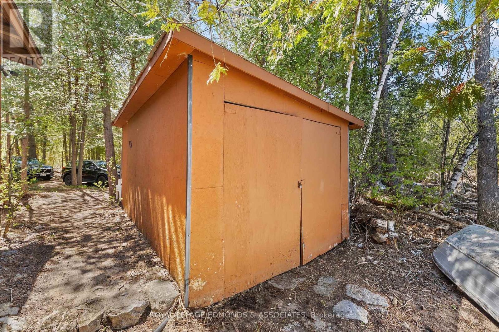 












30 ORVILLES TRAIL

,
Whitewater Region,




Ontario
K0J2L0

