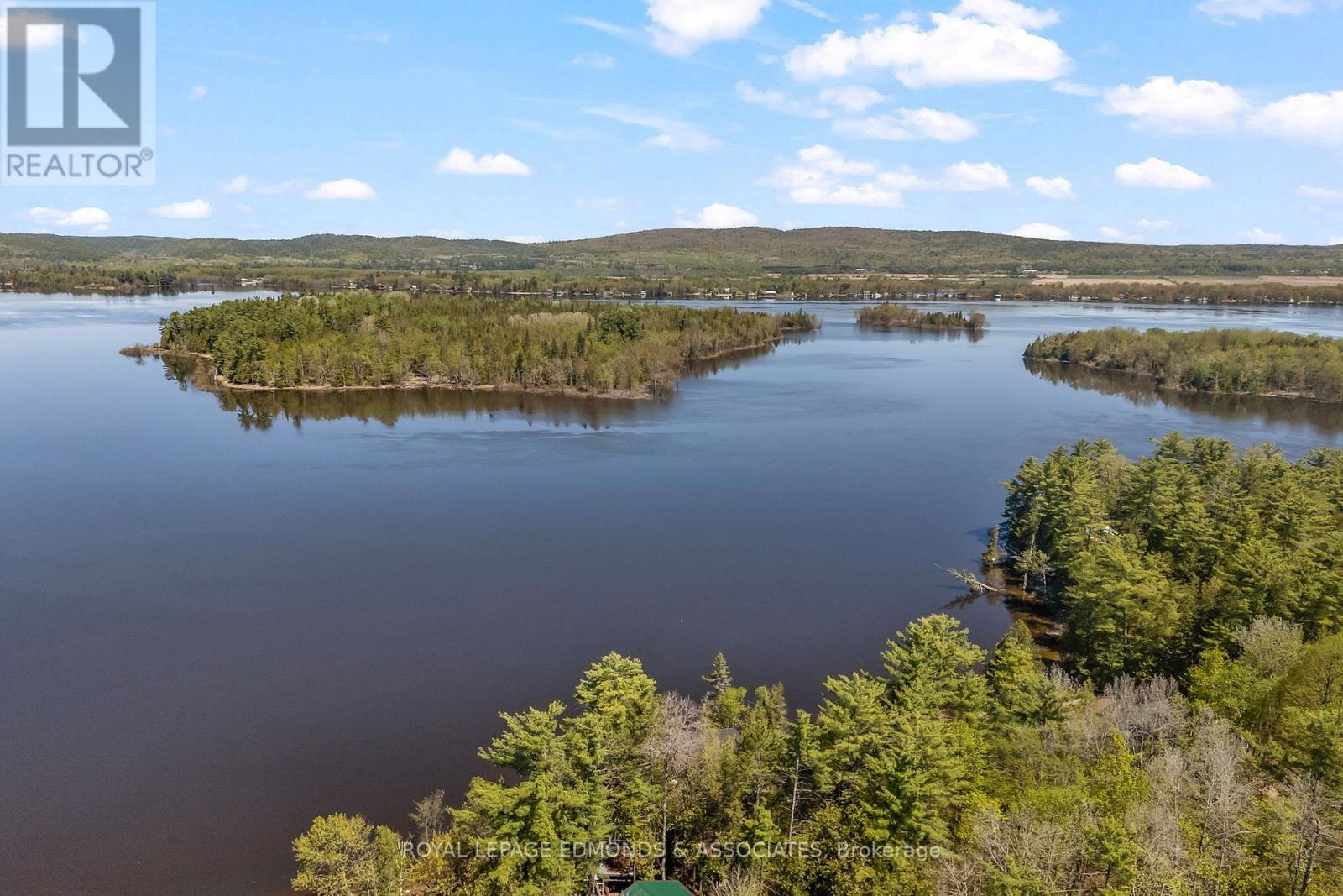 












30 ORVILLES TRAIL

,
Whitewater Region,




Ontario
K0J2L0


