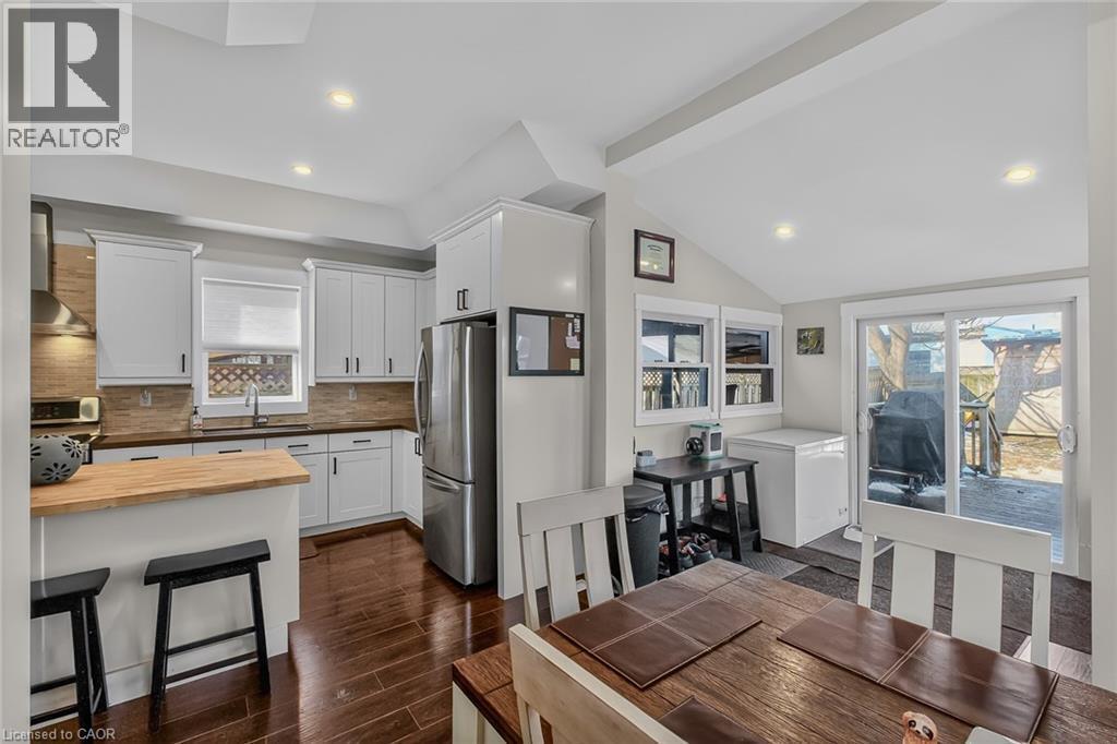 












99 NORTH MAIN Street

,
Simcoe,




Ontario
N3Y2M2


