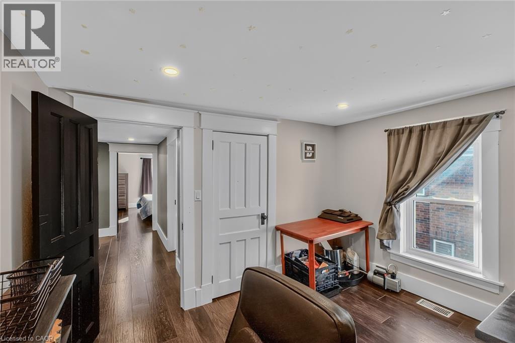 












99 NORTH MAIN Street

,
Simcoe,




Ontario
N3Y2M2

