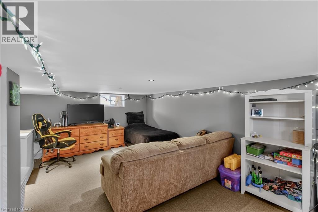 












99 NORTH MAIN Street

,
Simcoe,




Ontario
N3Y2M2

