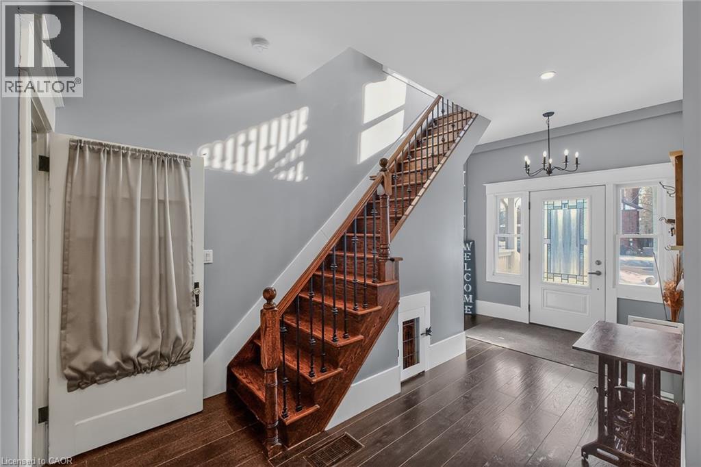 












99 NORTH MAIN Street

,
Simcoe,




Ontario
N3Y2M2

