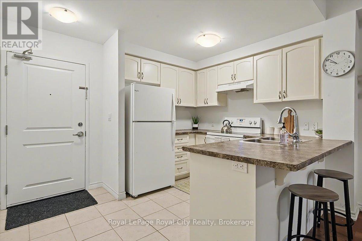 












120 - 1284 GORDON STREET

,
Guelph (Kortright East),




Ontario
N1L0M8

