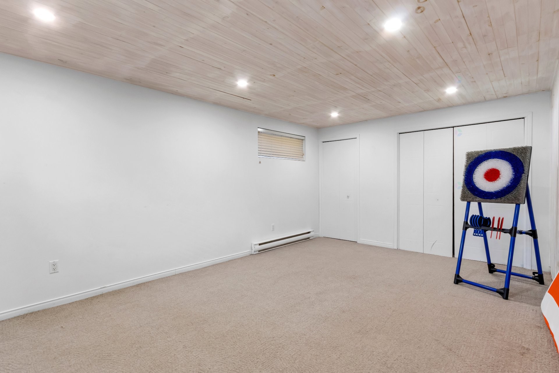 









1002


Rue Léopold-Lecourt

,
Saint-Jérôme,




QC
J5L1W9

