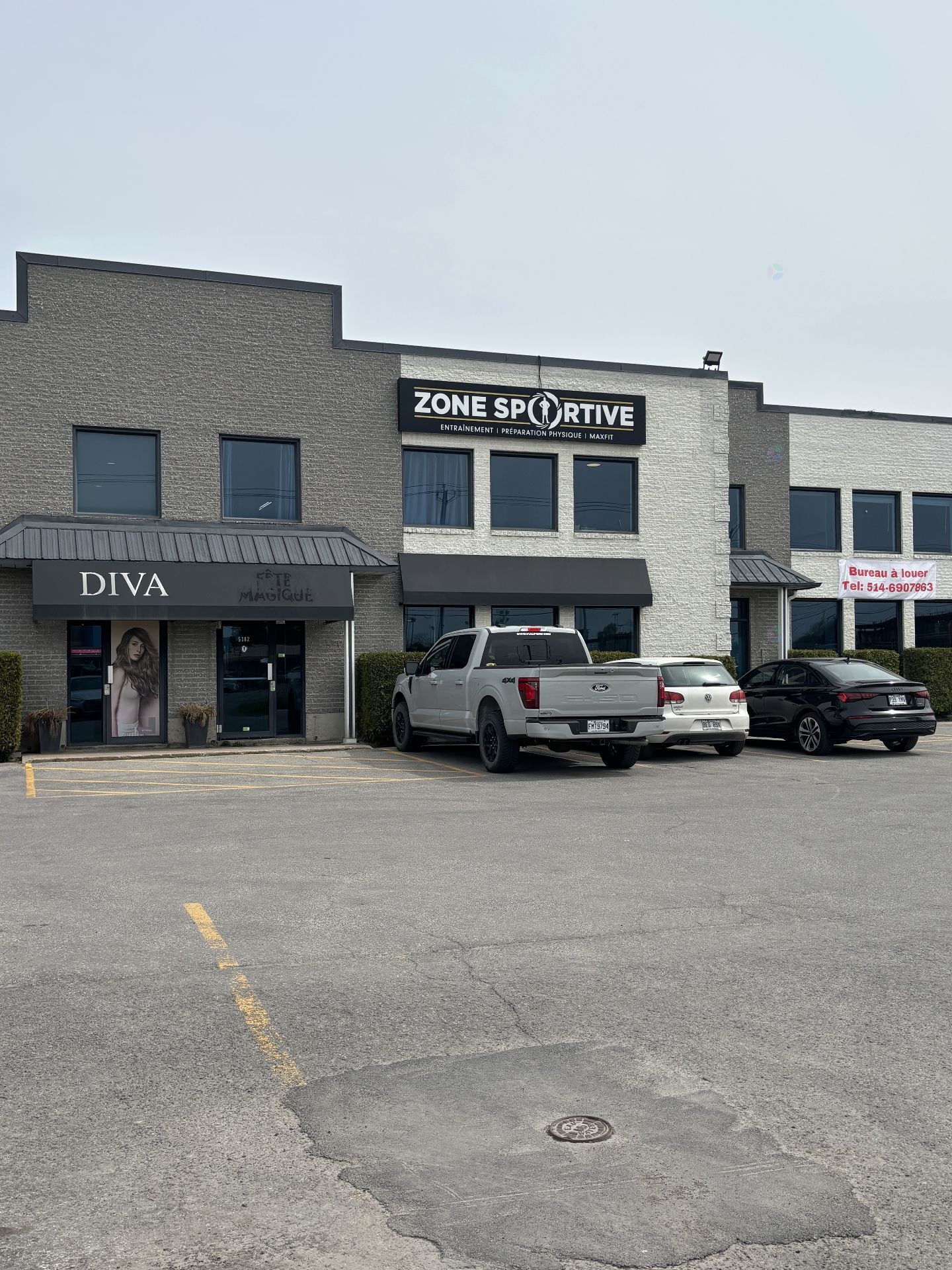 









5182


Route 132

,
Sainte-Catherine,




QC
J1C1L8

