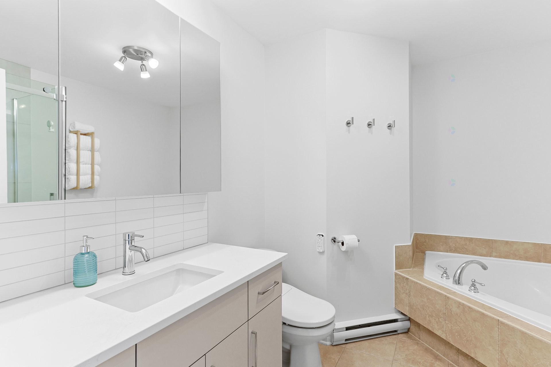 









962


Rue de la Vallée

, 6,
Pincourt,




QC
J7W0H7


