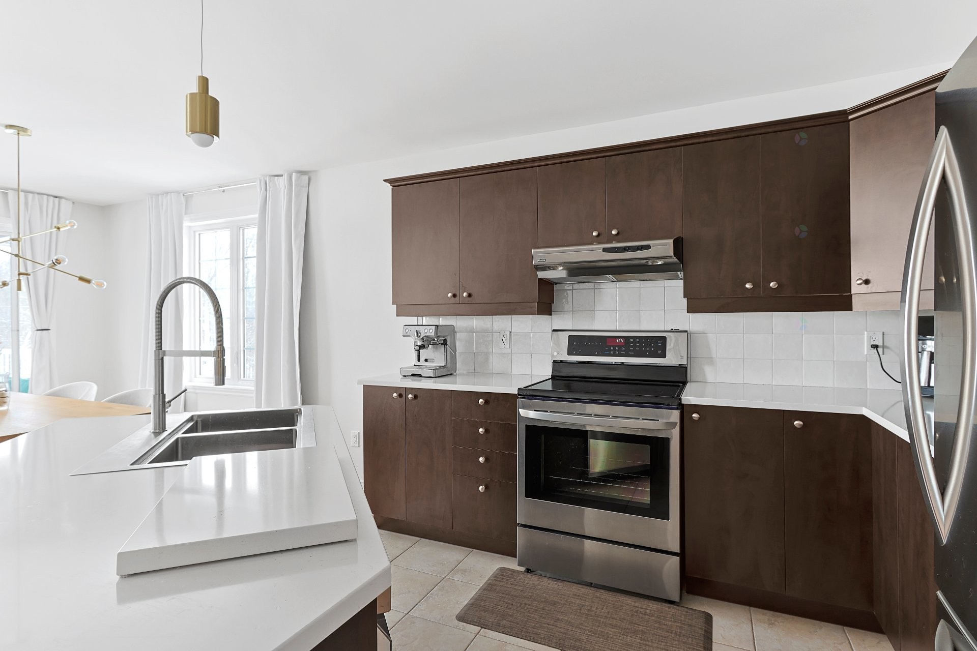 









962


Rue de la Vallée

, 6,
Pincourt,




QC
J7W0H7

