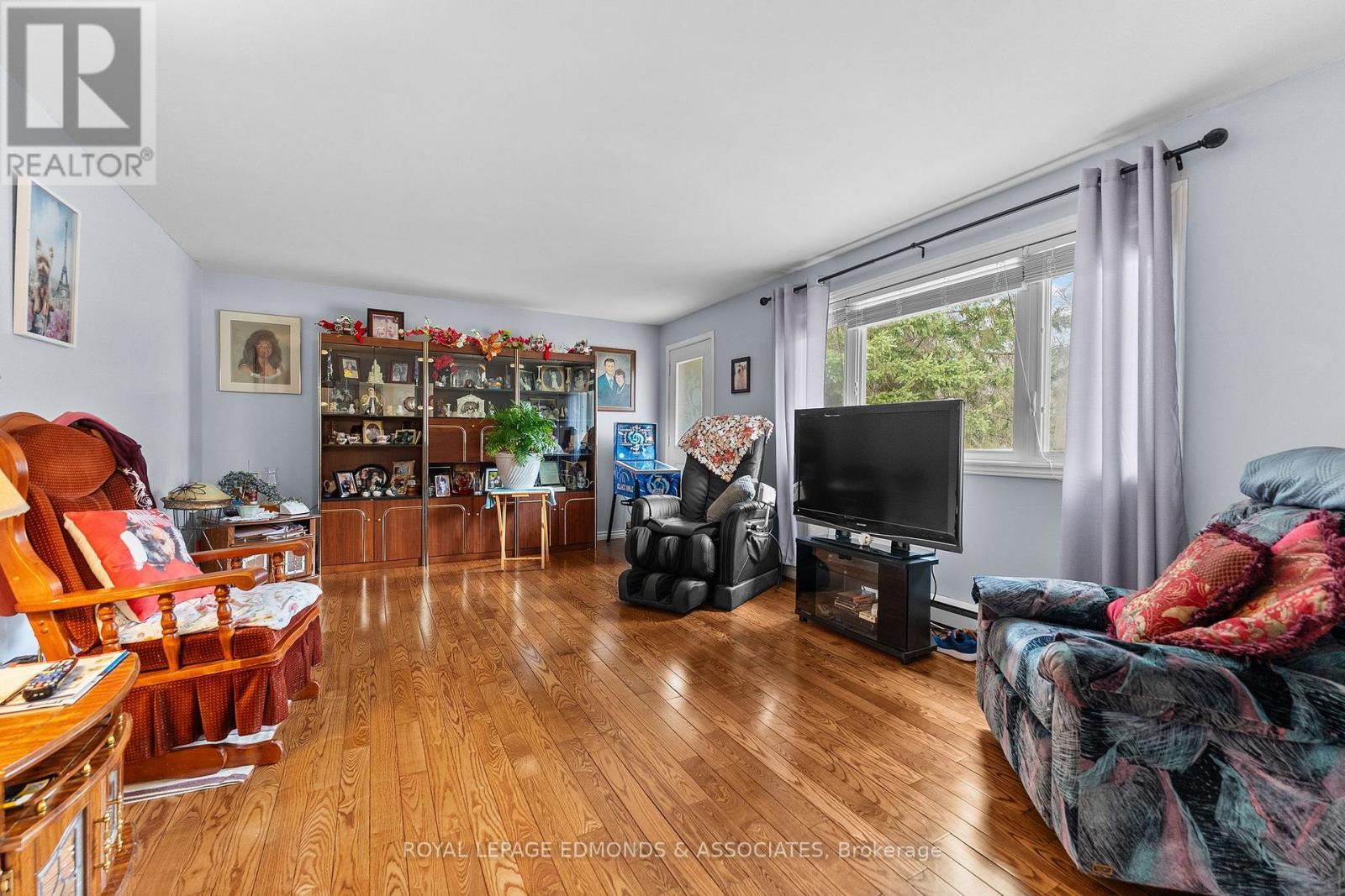 












1523 BARRON CANYON ROAD

,
Petawawa,




Ontario
K8A6W7

