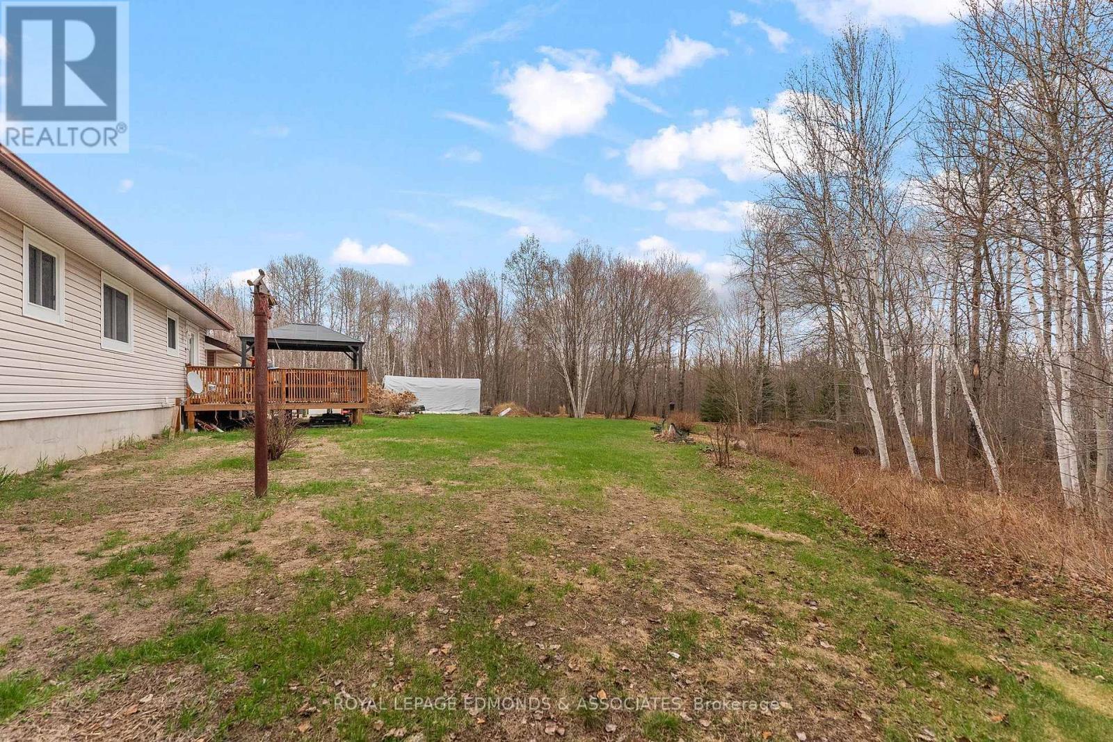 












1523 BARRON CANYON ROAD

,
Petawawa,




Ontario
K8A6W7

