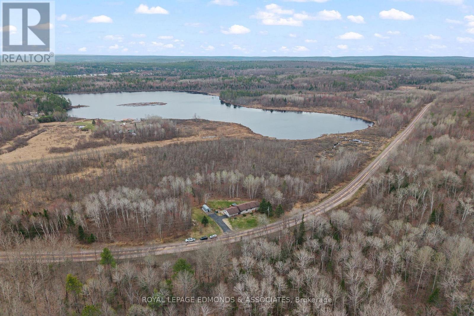 












1523 BARRON CANYON ROAD

,
Petawawa,




Ontario
K8A6W7

