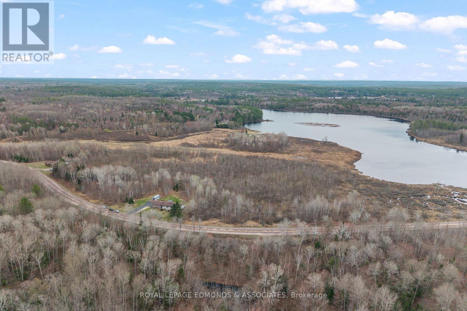 












1523 BARRON CANYON ROAD

,
Petawawa,




Ontario
K8A6W7

