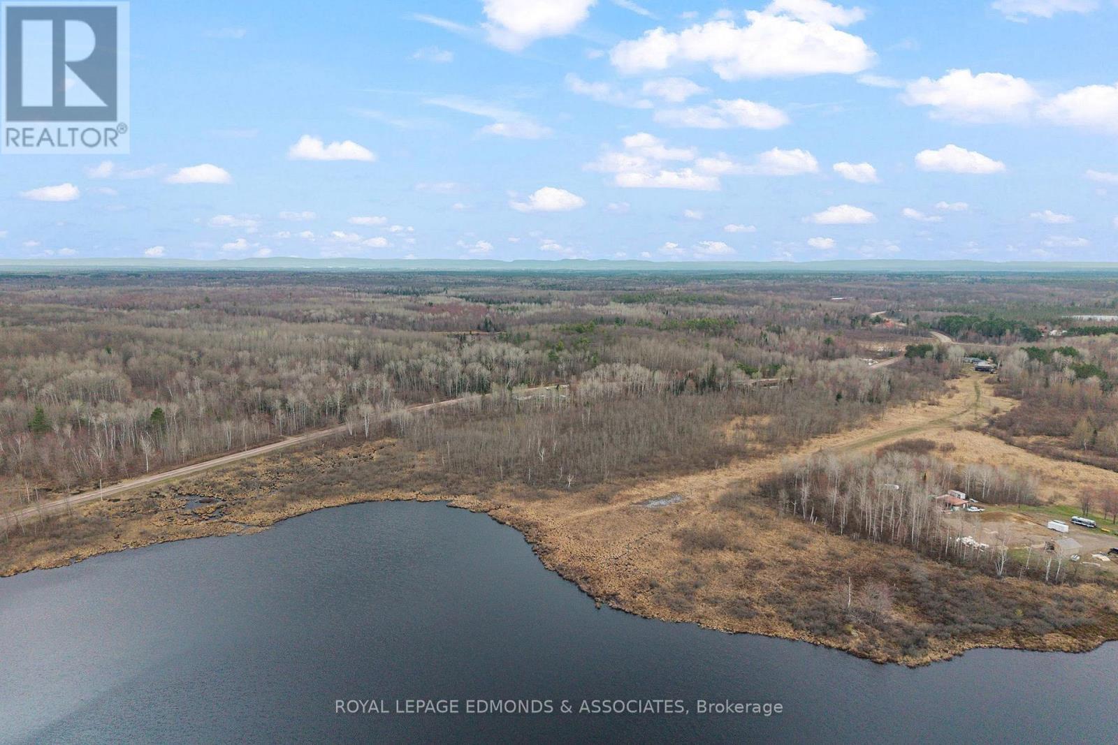 












1523 BARRON CANYON ROAD

,
Petawawa,




Ontario
K8A6W7

