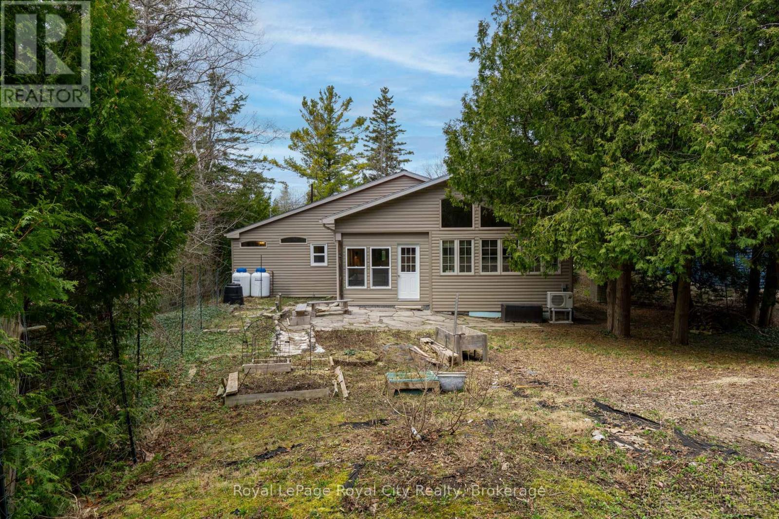 












48 HEAD STREET

,
Northern Bruce Peninsula,




Ontario
N0H2R0

