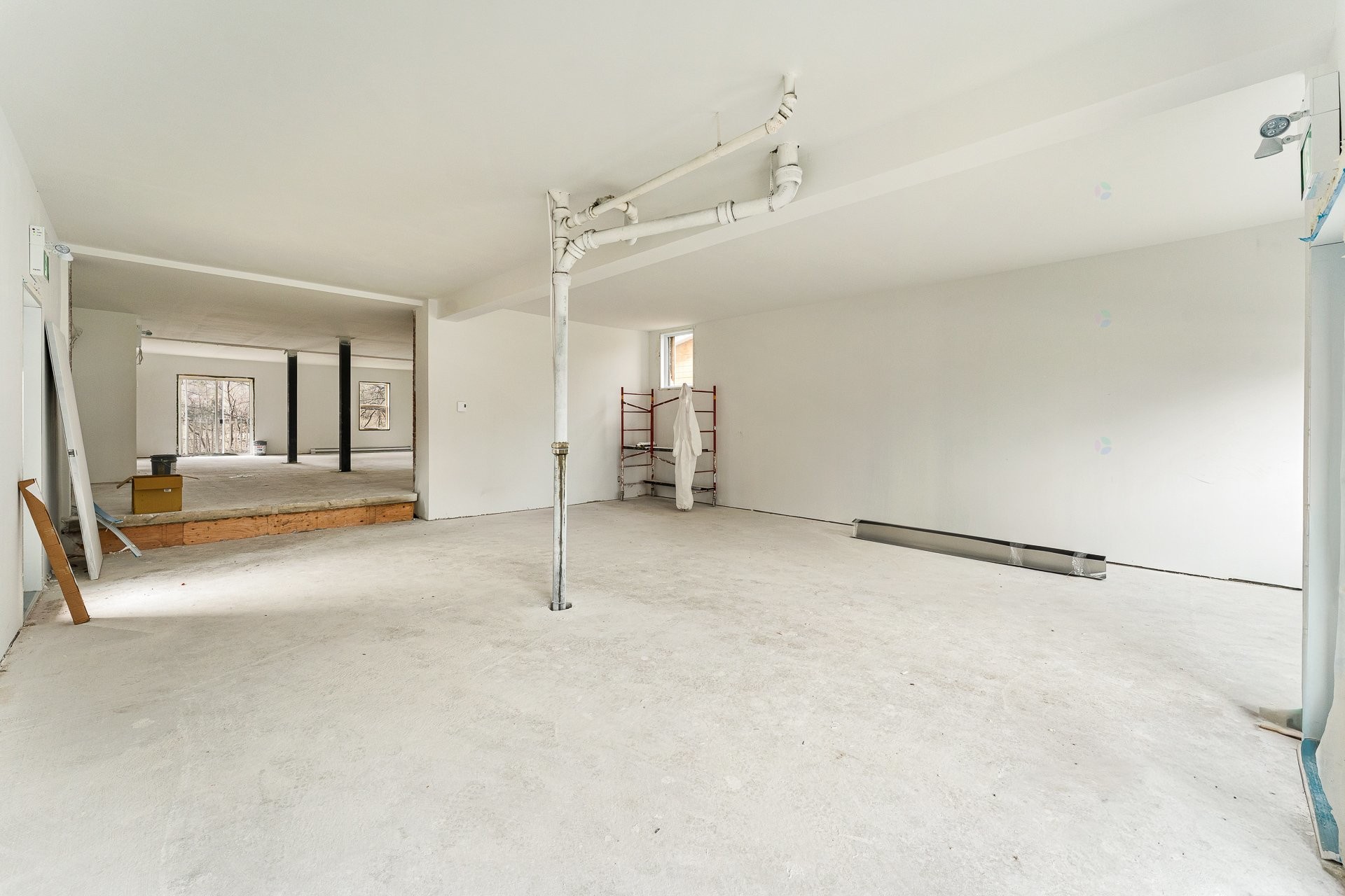 









30


Rue Principale E.

,
Magog,




QC
J1X2A5

