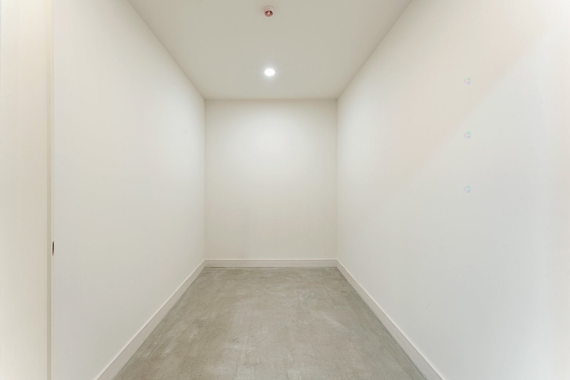 









30


Rue Principale E.

,
Magog,




QC
J1X2A5

