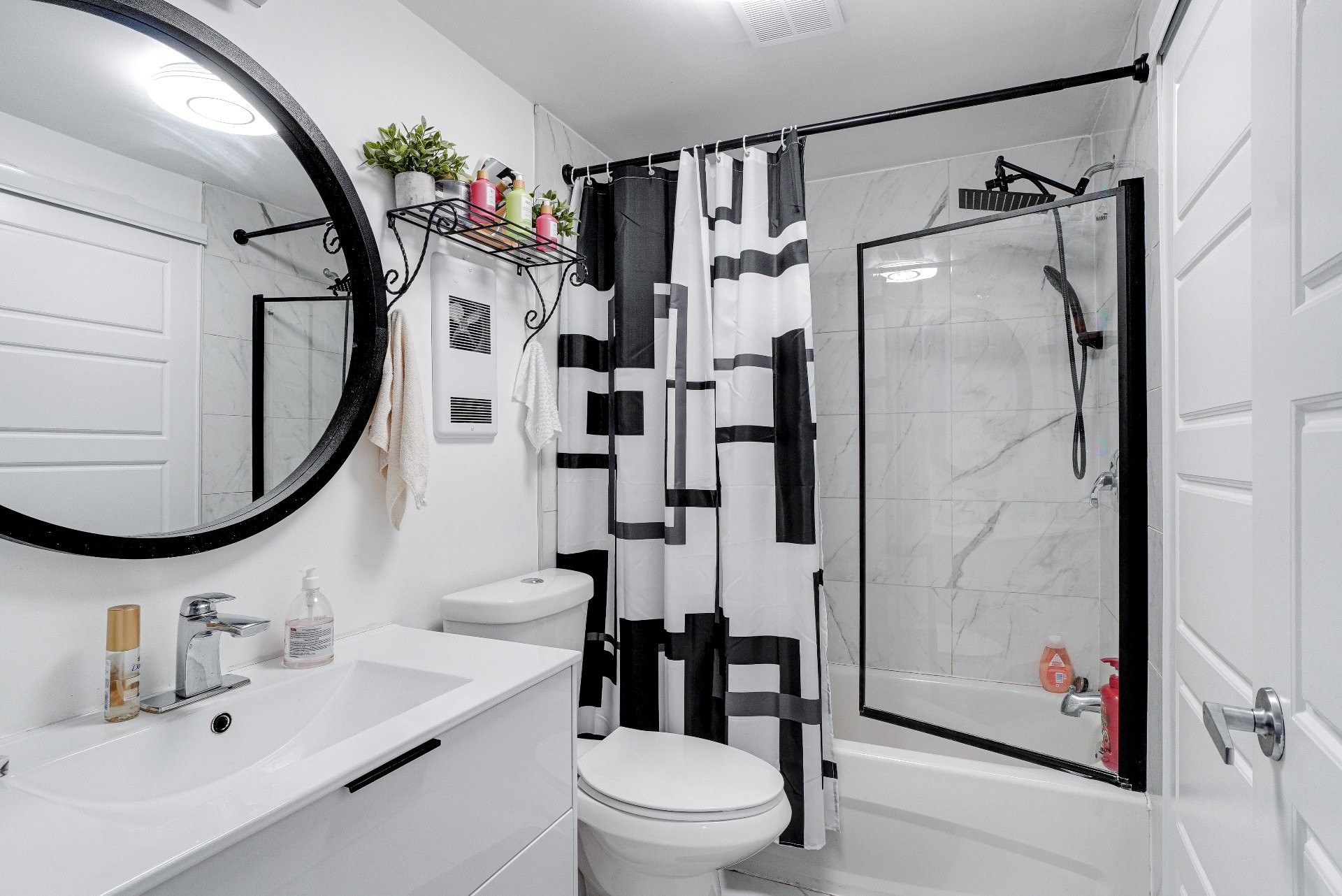 









9324


Rue Gabrielle-Roy

,
Montréal (Rivière-des-Prairies/Pointe-aux-Trembles),




QC
H1E7B9

