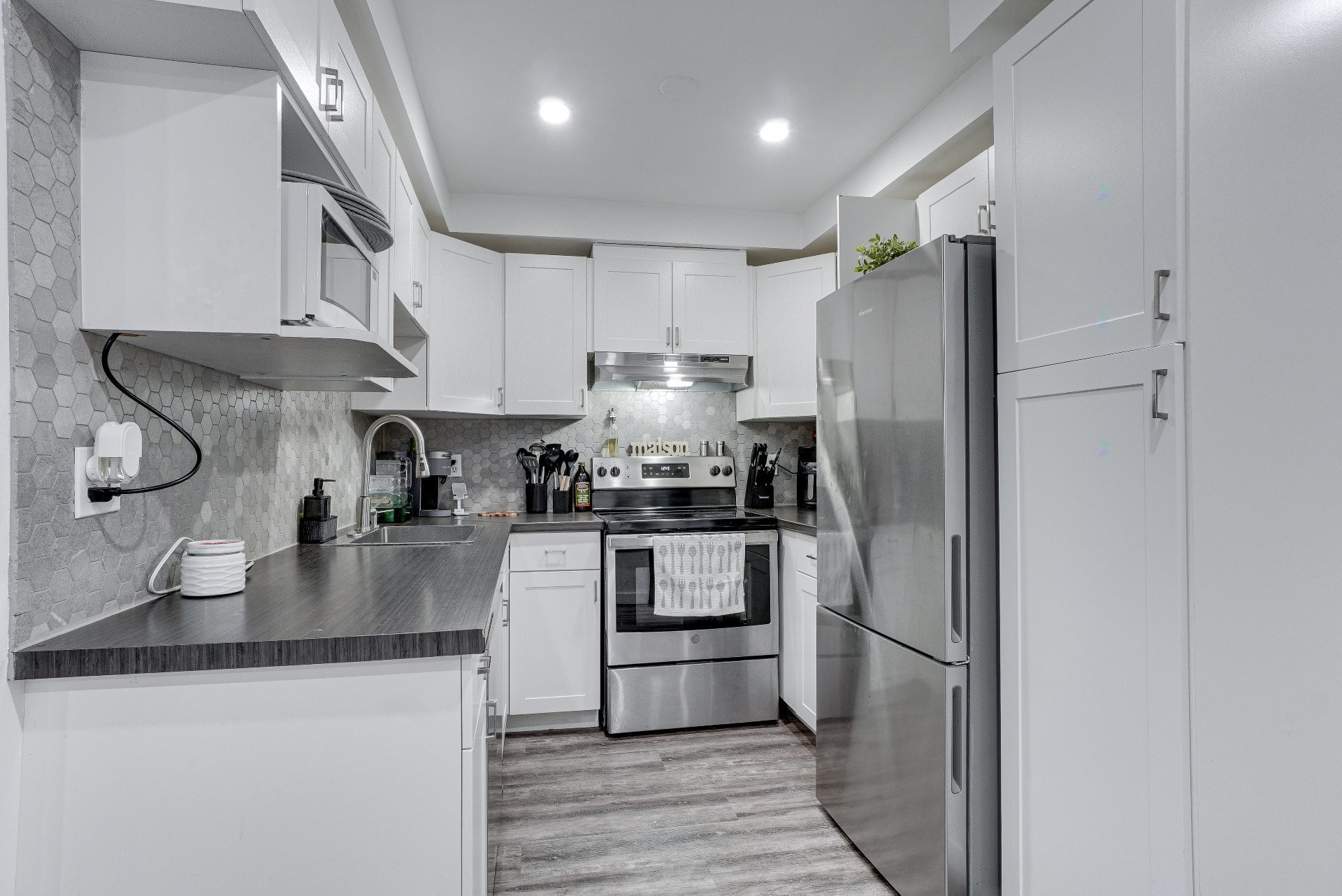 









9324


Rue Gabrielle-Roy

,
Montréal (Rivière-des-Prairies/Pointe-aux-Trembles),




QC
H1E7B9

