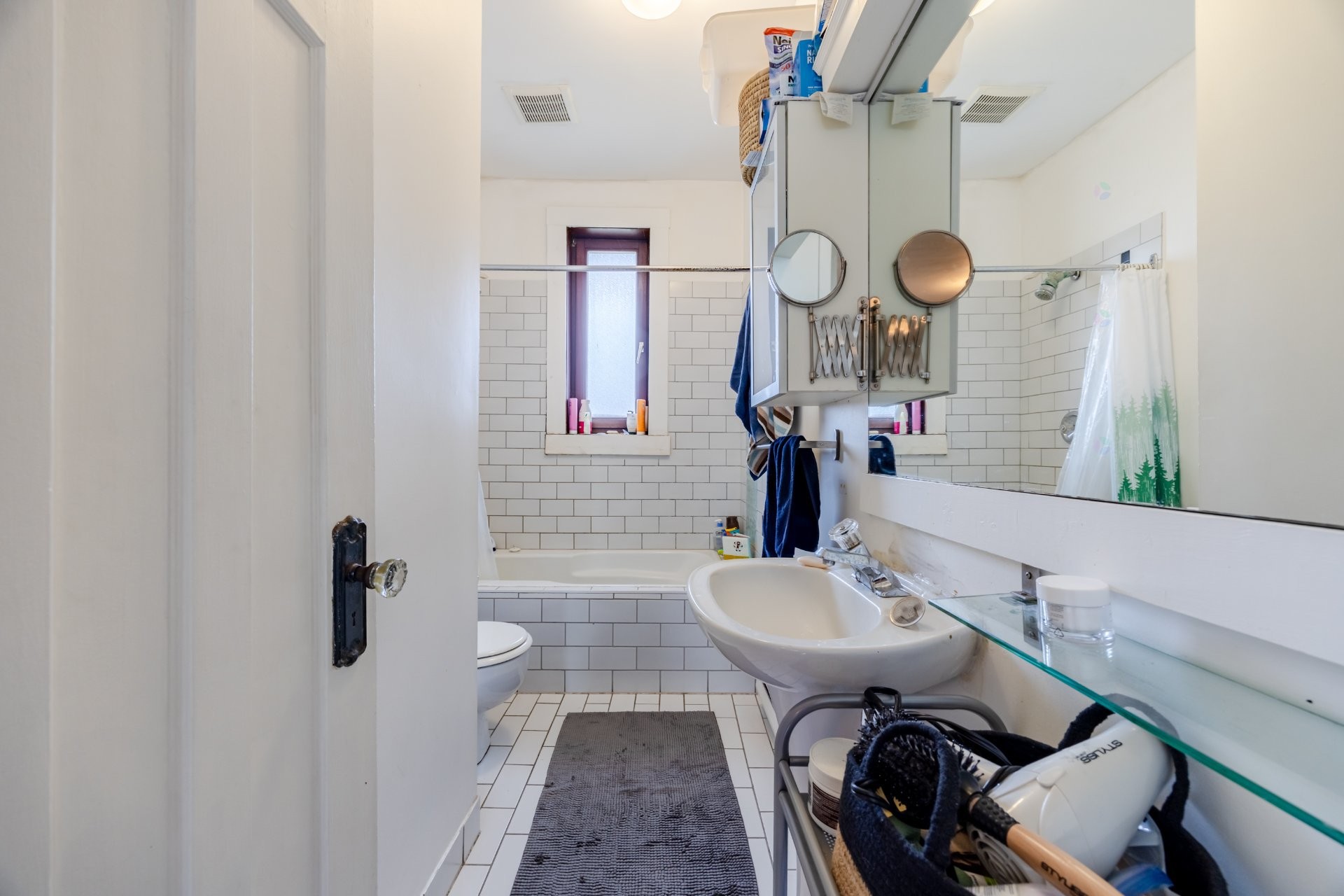 









1714


Rue Cartier

,
Montréal (Ville-Marie),




QC
H2K4E2

