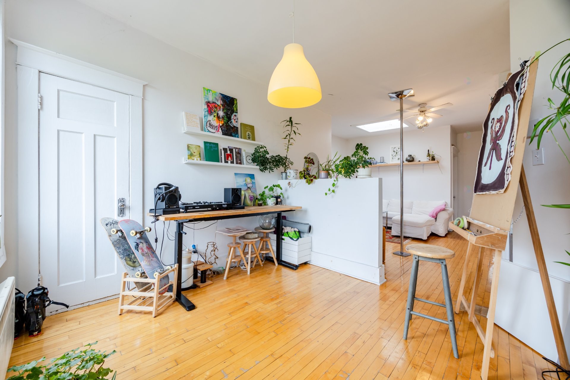 









1712


Rue Cartier

,
Montréal (Ville-Marie),




QC
H2K4E2

