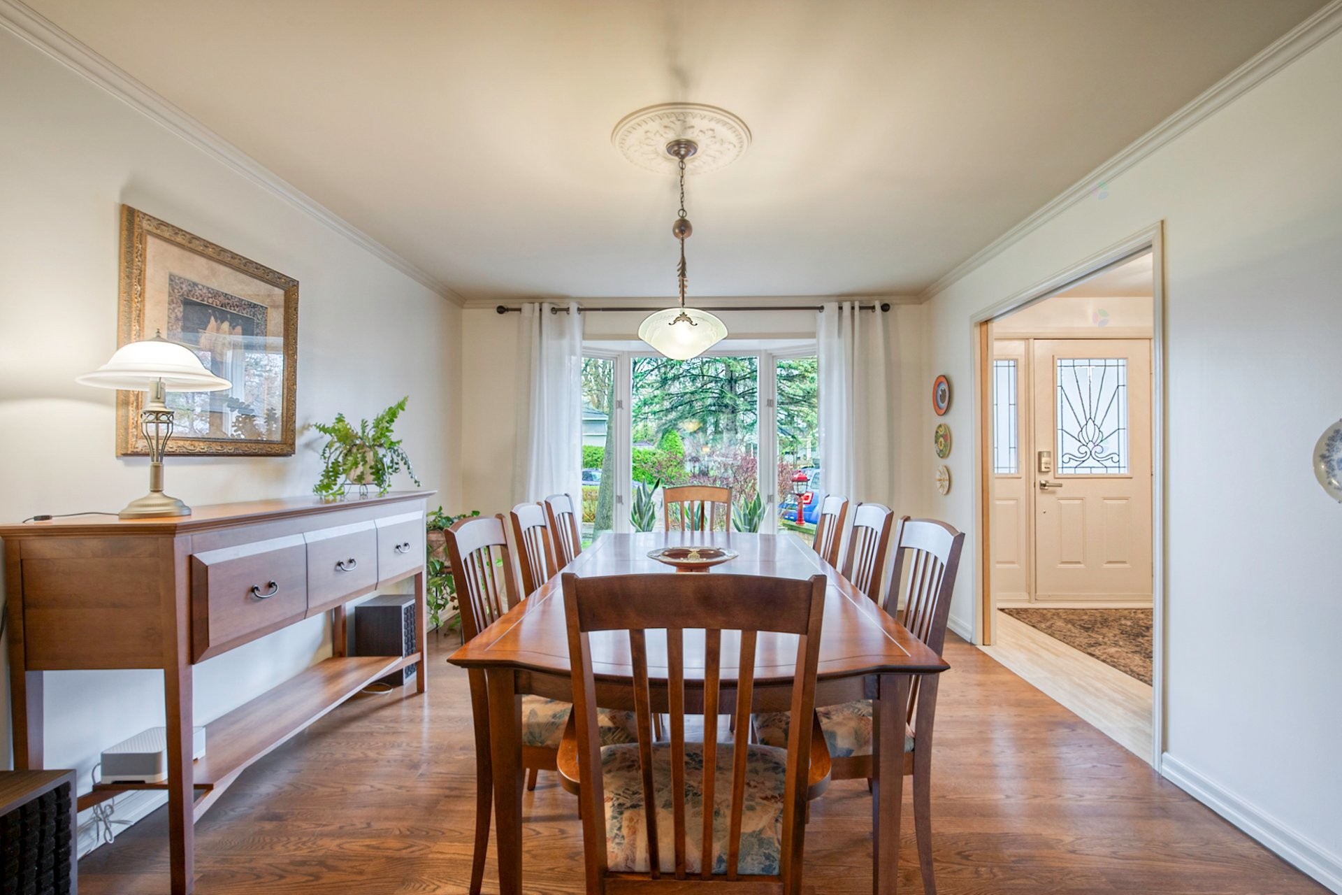 









2081


Rue Montarville

,
Saint-Bruno-de-Montarville,




QC
J3V3V8

