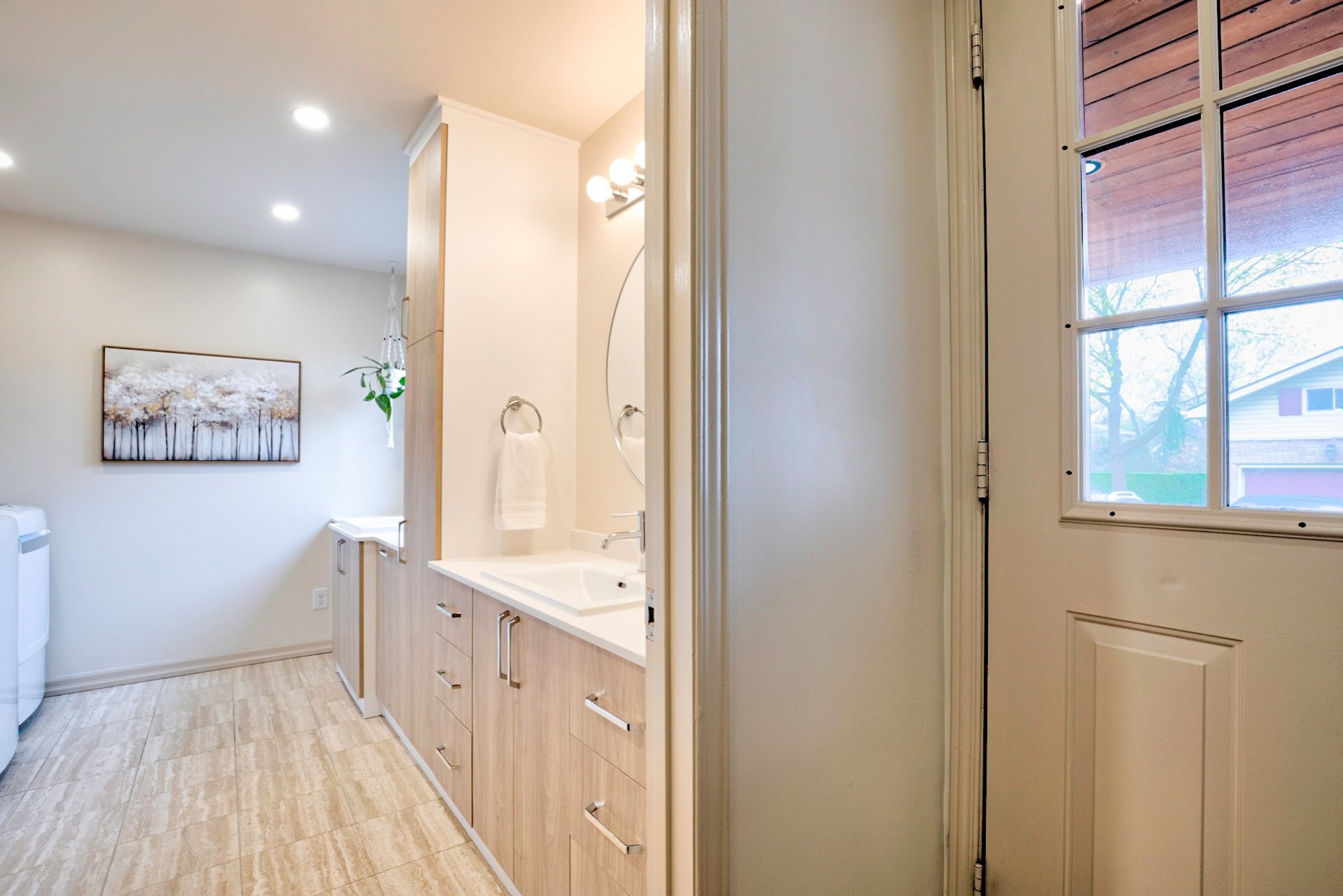 









2081


Rue Montarville

,
Saint-Bruno-de-Montarville,




QC
J3V3V8


