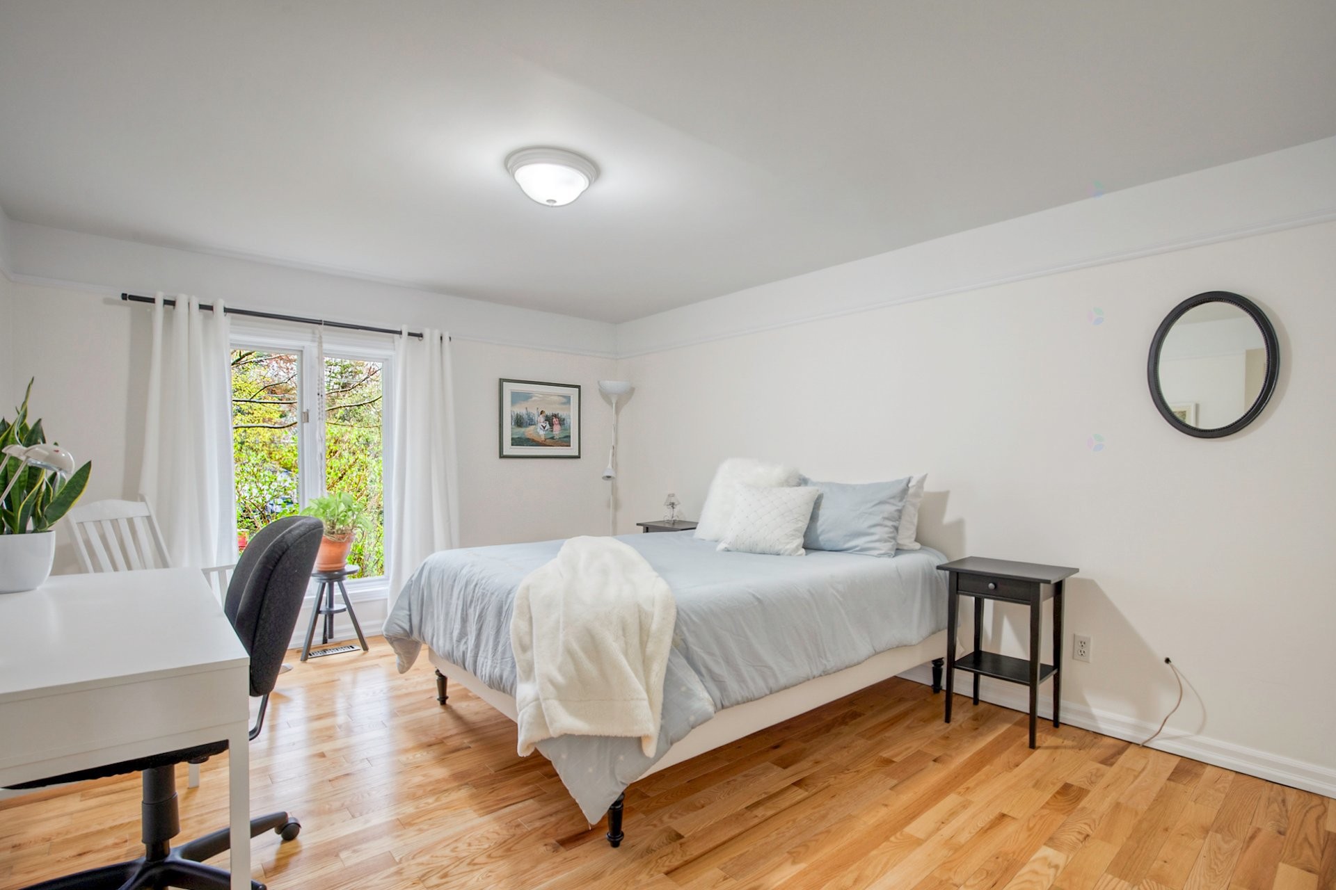 









2081


Rue Montarville

,
Saint-Bruno-de-Montarville,




QC
J3V3V8

