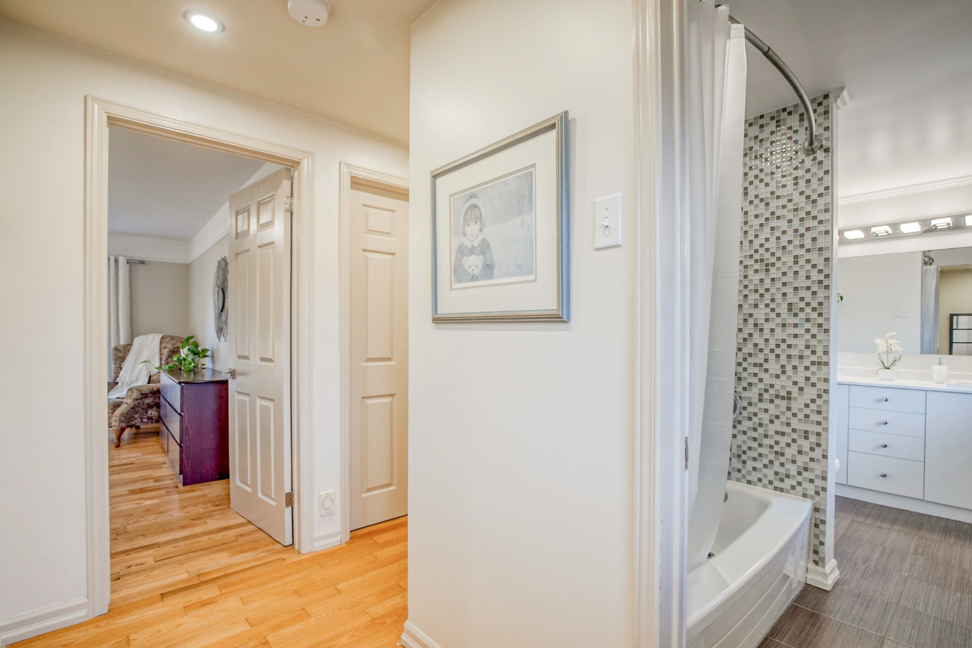 









2081


Rue Montarville

,
Saint-Bruno-de-Montarville,




QC
J3V3V8

