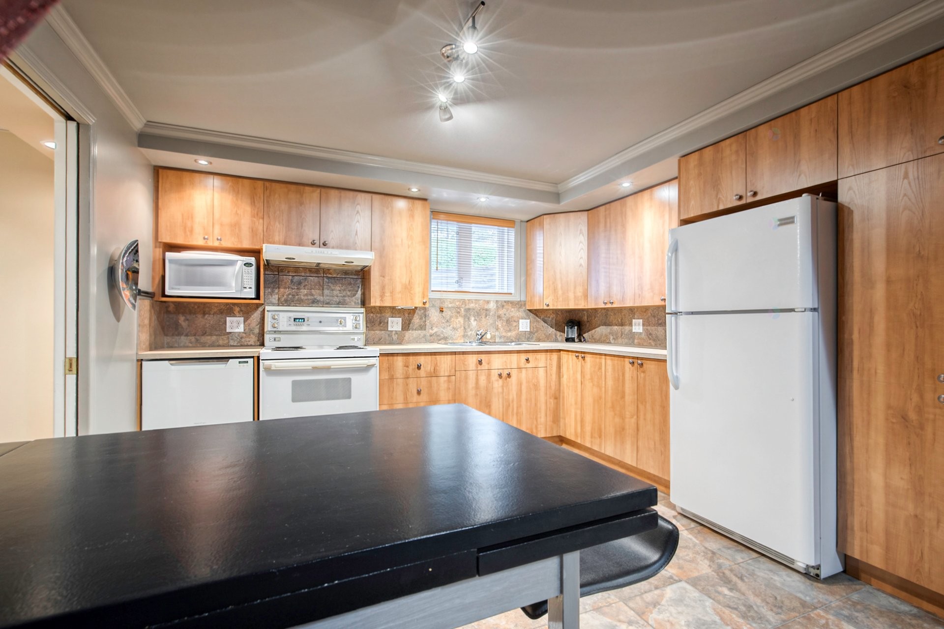 









2081


Rue Montarville

,
Saint-Bruno-de-Montarville,




QC
J3V3V8

