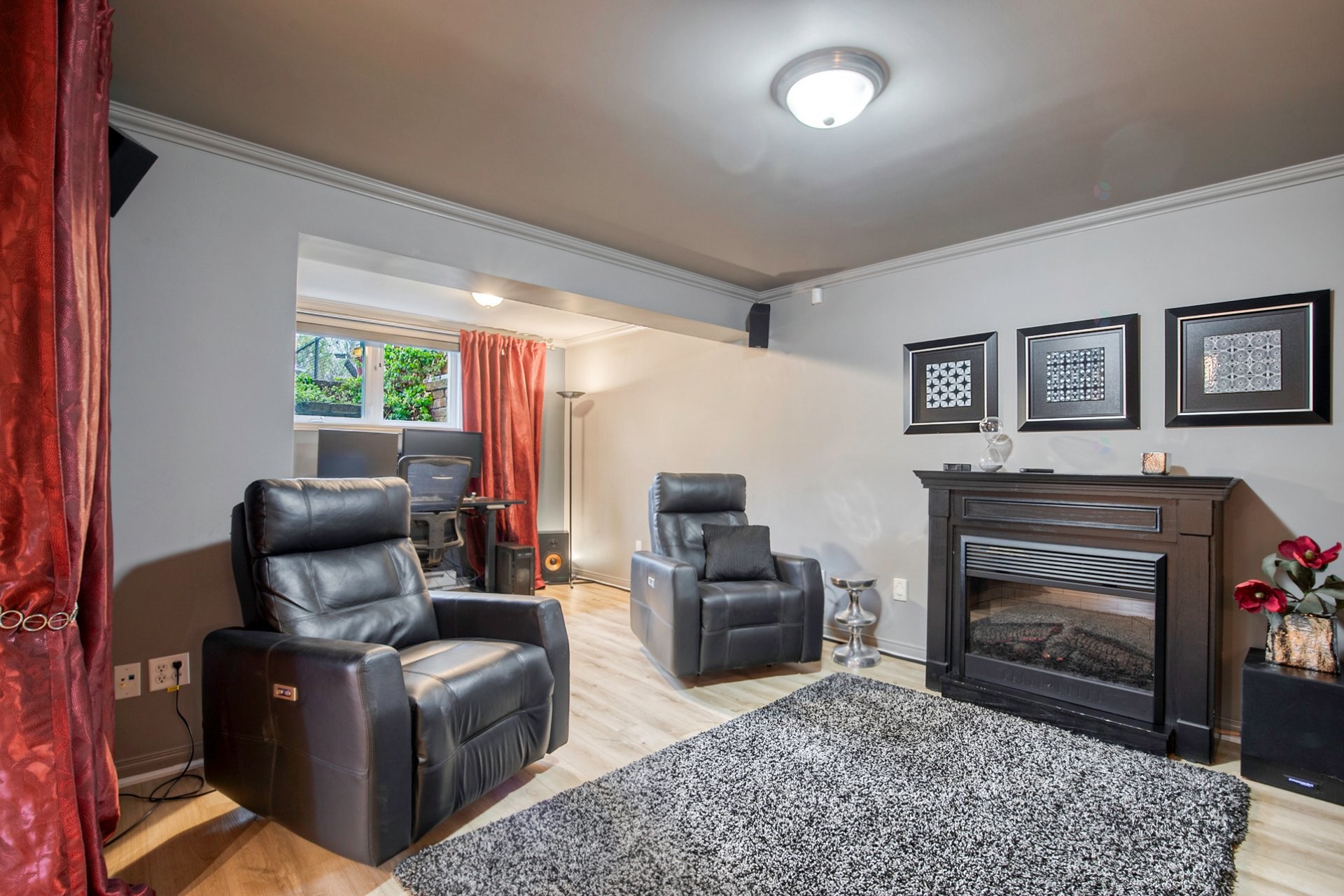 









2081


Rue Montarville

,
Saint-Bruno-de-Montarville,




QC
J3V3V8

