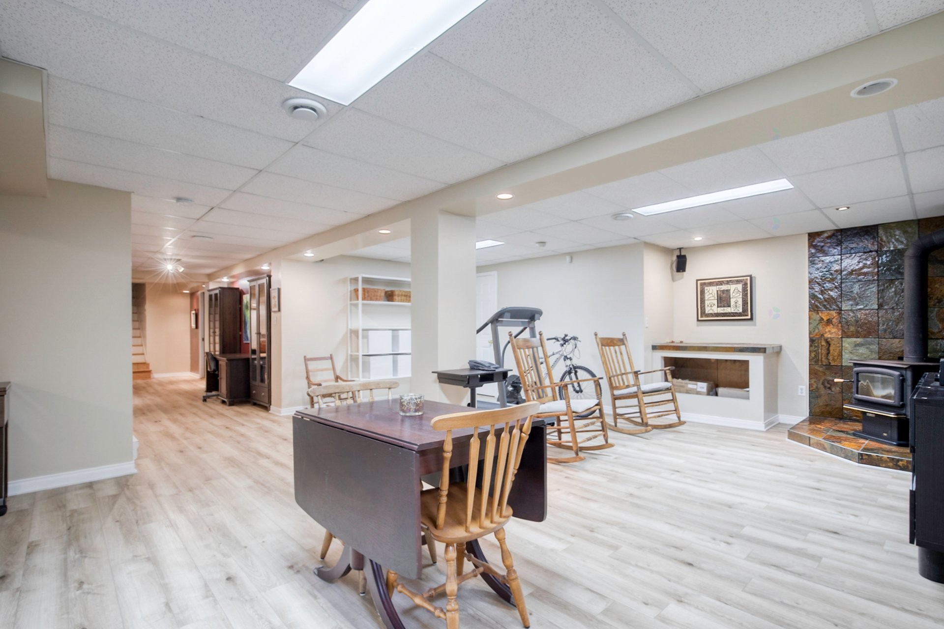 









2081


Rue Montarville

,
Saint-Bruno-de-Montarville,




QC
J3V3V8

