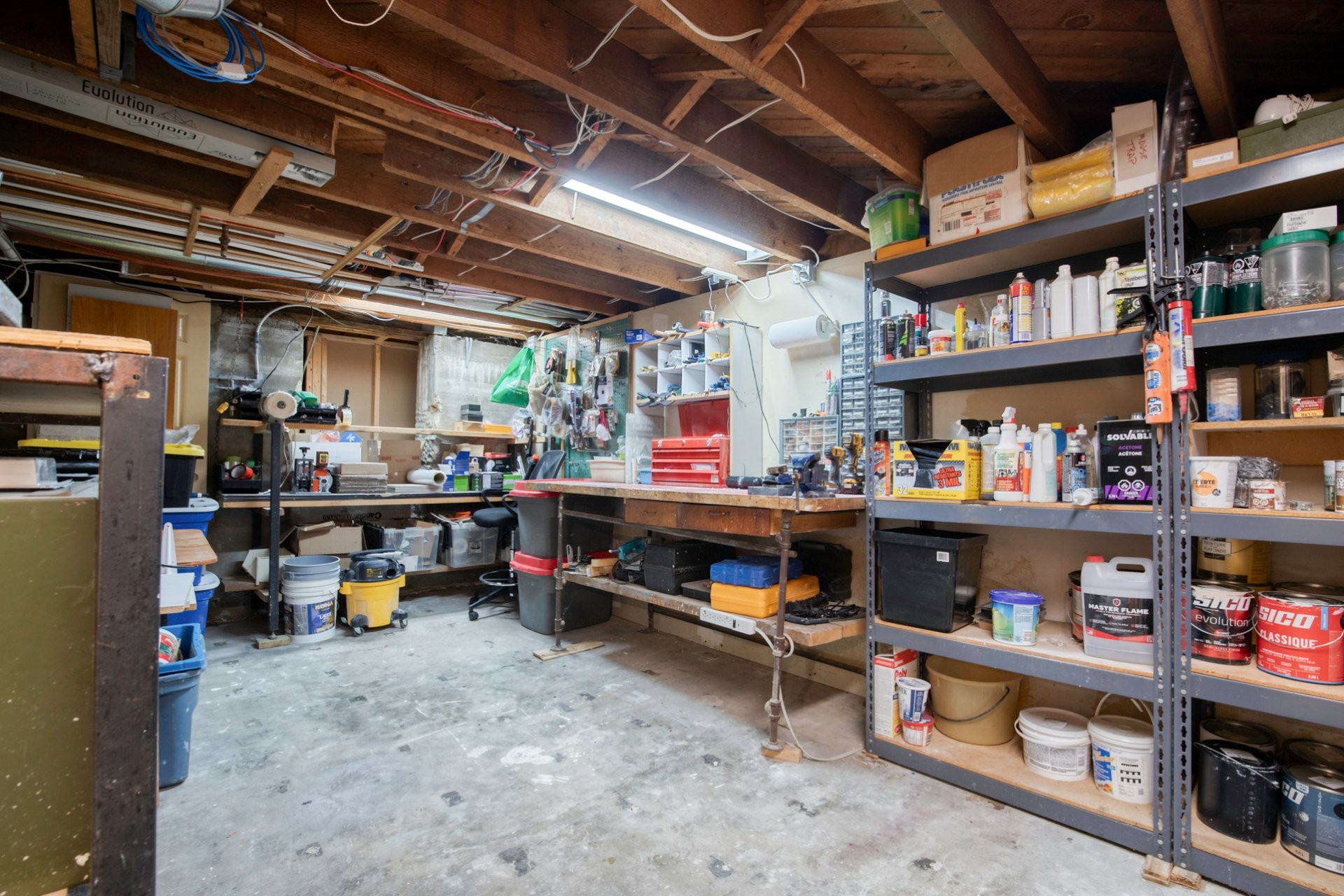 









2081


Rue Montarville

,
Saint-Bruno-de-Montarville,




QC
J3V3V8

