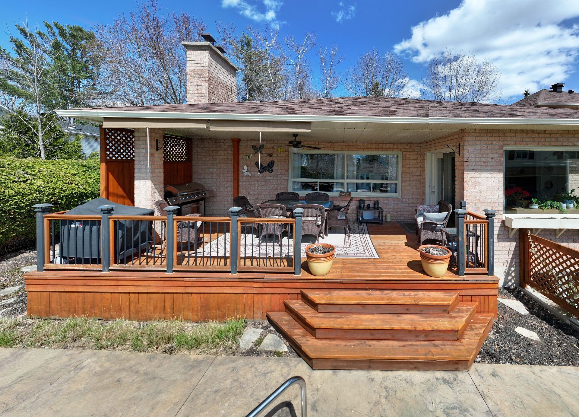 









2081


Rue Montarville

,
Saint-Bruno-de-Montarville,




QC
J3V3V8

