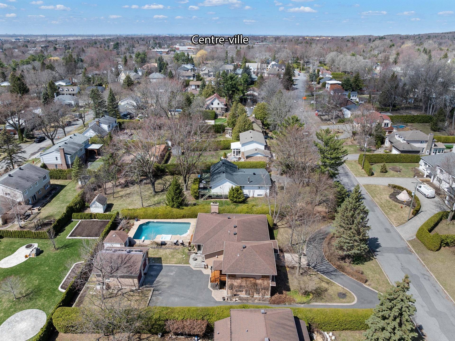 









2081


Rue Montarville

,
Saint-Bruno-de-Montarville,




QC
J3V3V8

