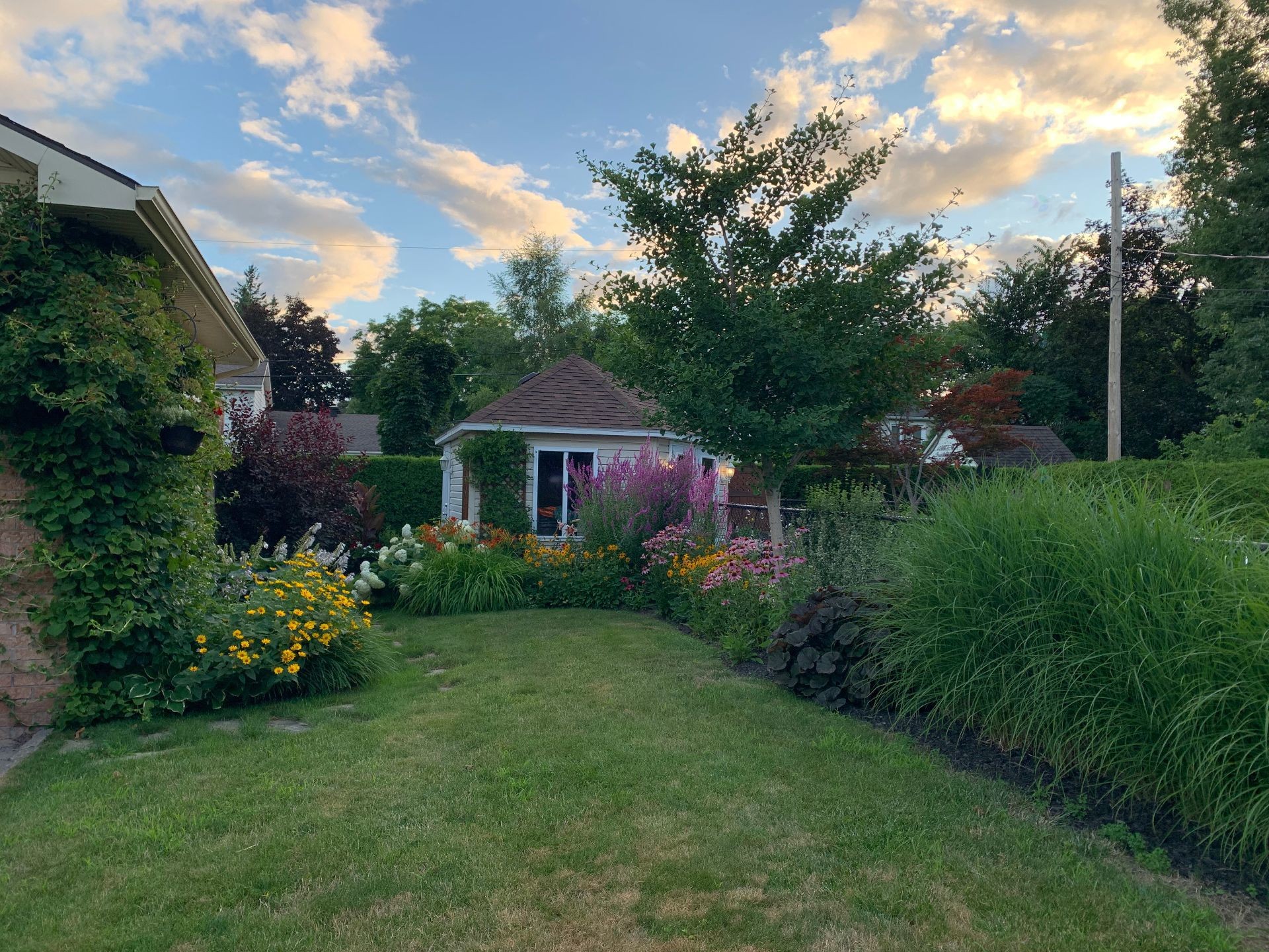 









2081


Rue Montarville

,
Saint-Bruno-de-Montarville,




QC
J3V3V8

