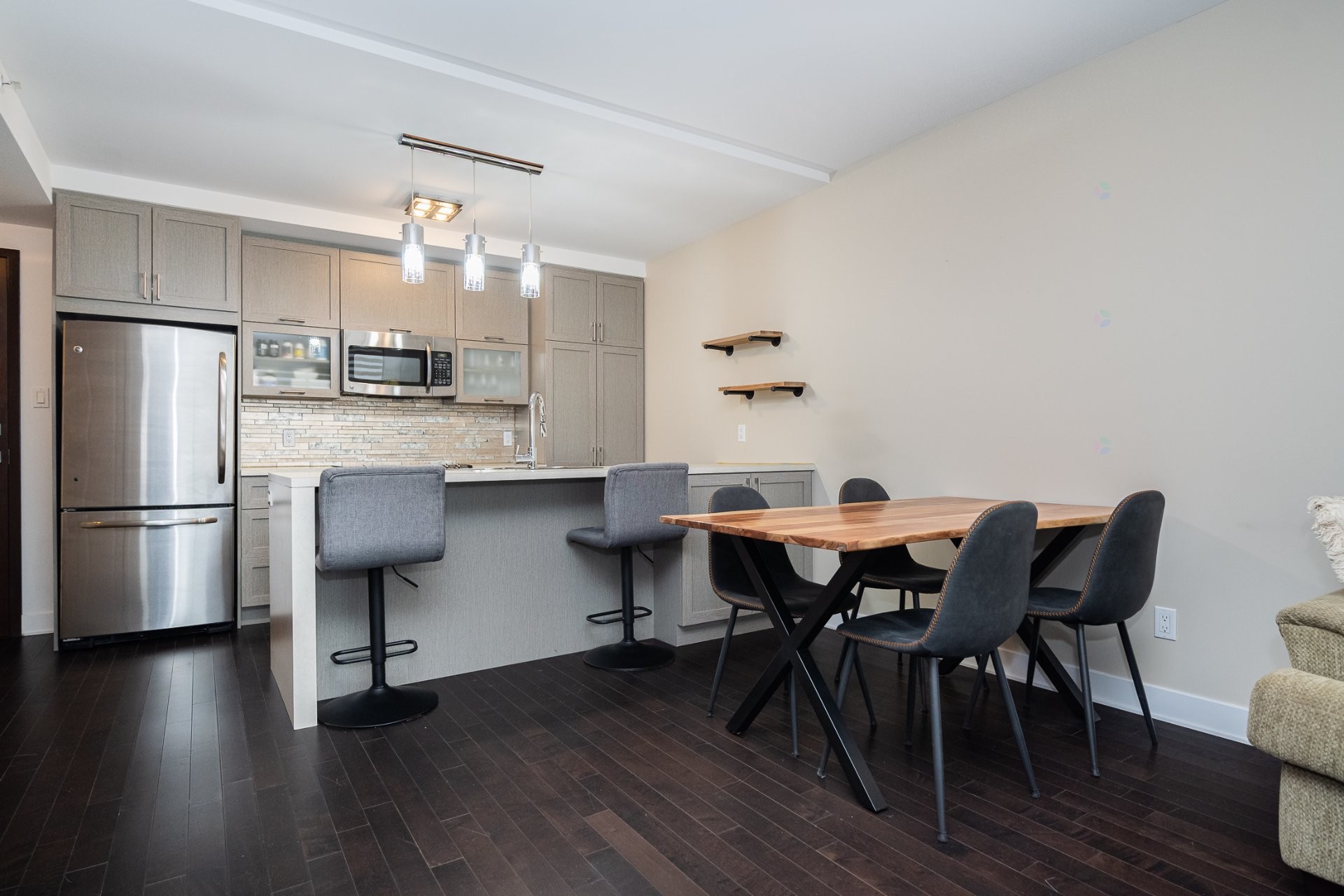 









4151


Rue De Salaberry

, 206,
Montréal (Ahuntsic-Cartierville),




QC
H4J1H2

