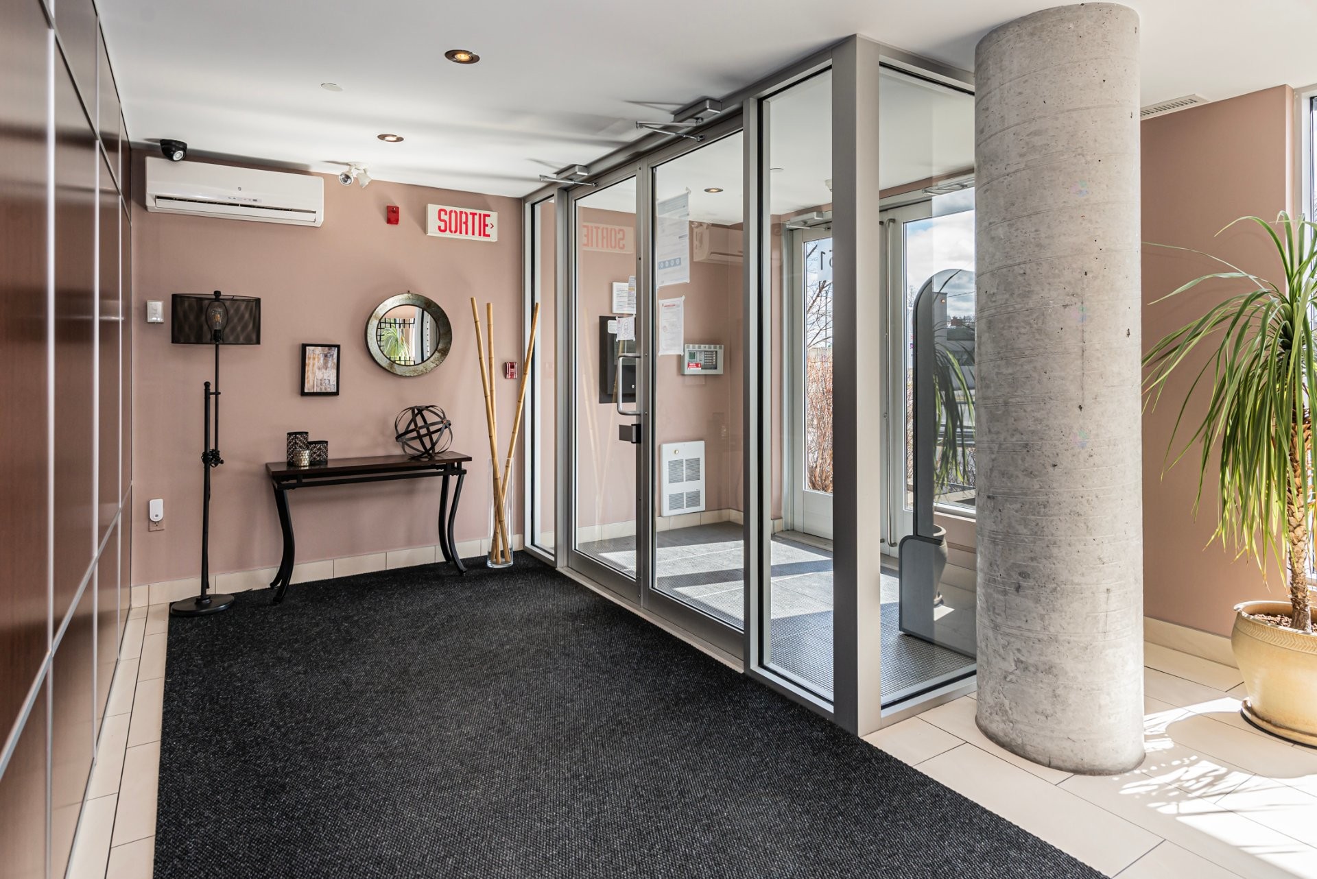 









4151


Rue De Salaberry

, 206,
Montréal (Ahuntsic-Cartierville),




QC
H4J1H2

