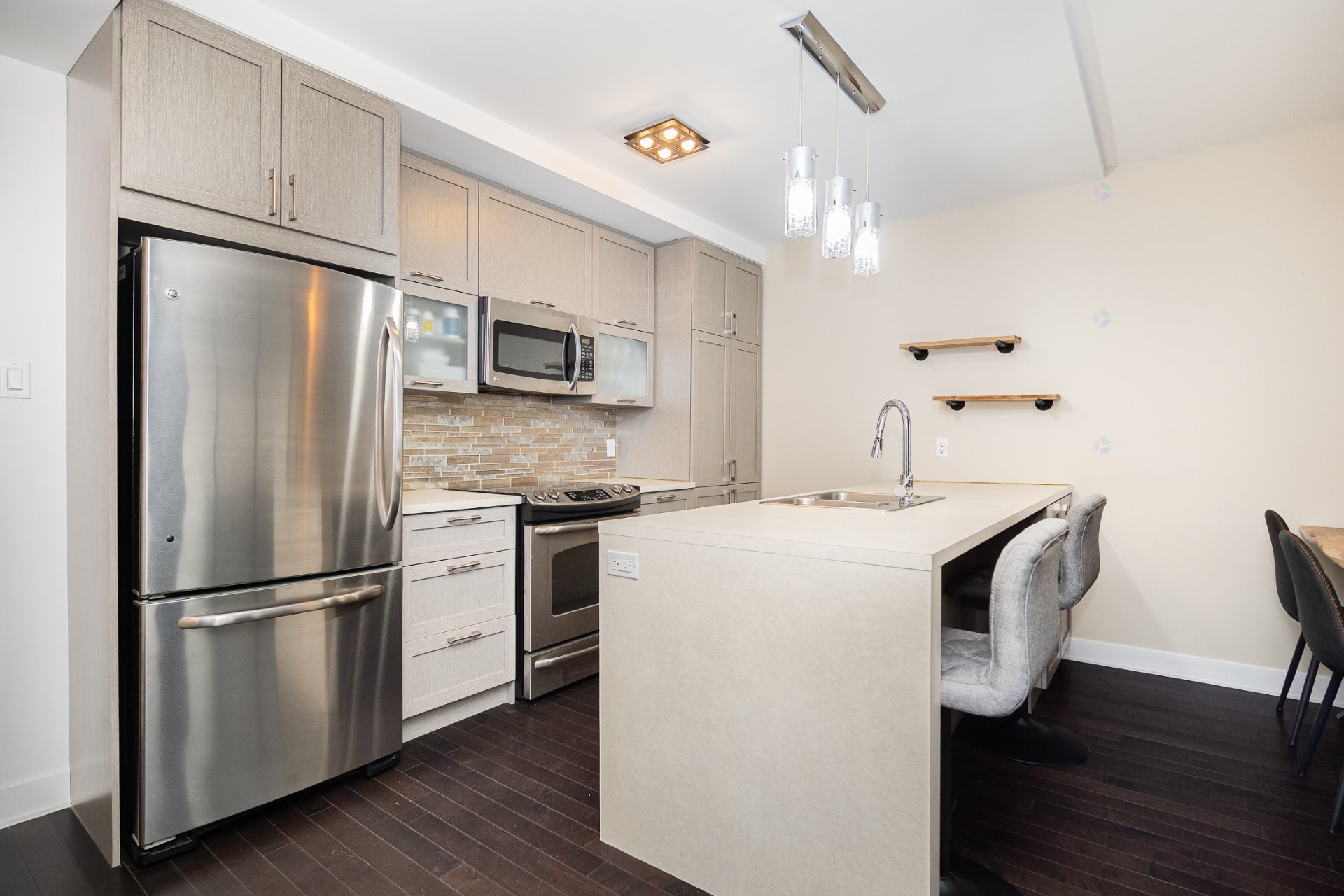 









4151


Rue De Salaberry

, 206,
Montréal (Ahuntsic-Cartierville),




QC
H4J1H2

