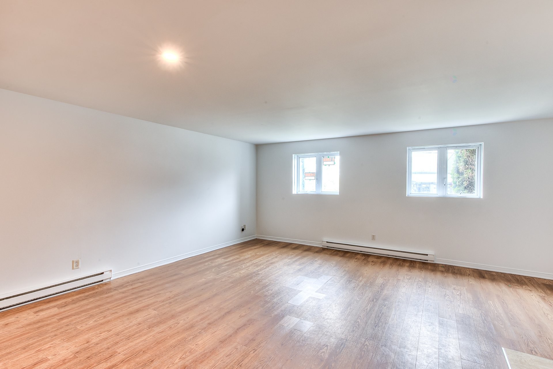 









75


Ch. de la Grande-Côte

, 2,
Boisbriand,




QC
J7G1C2

