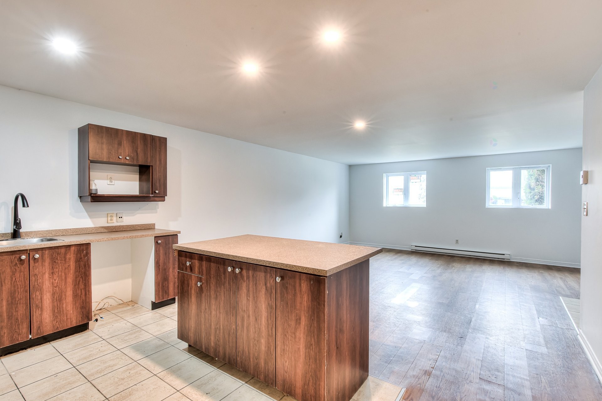 









75


Ch. de la Grande-Côte

, 2,
Boisbriand,




QC
J7G1C2

