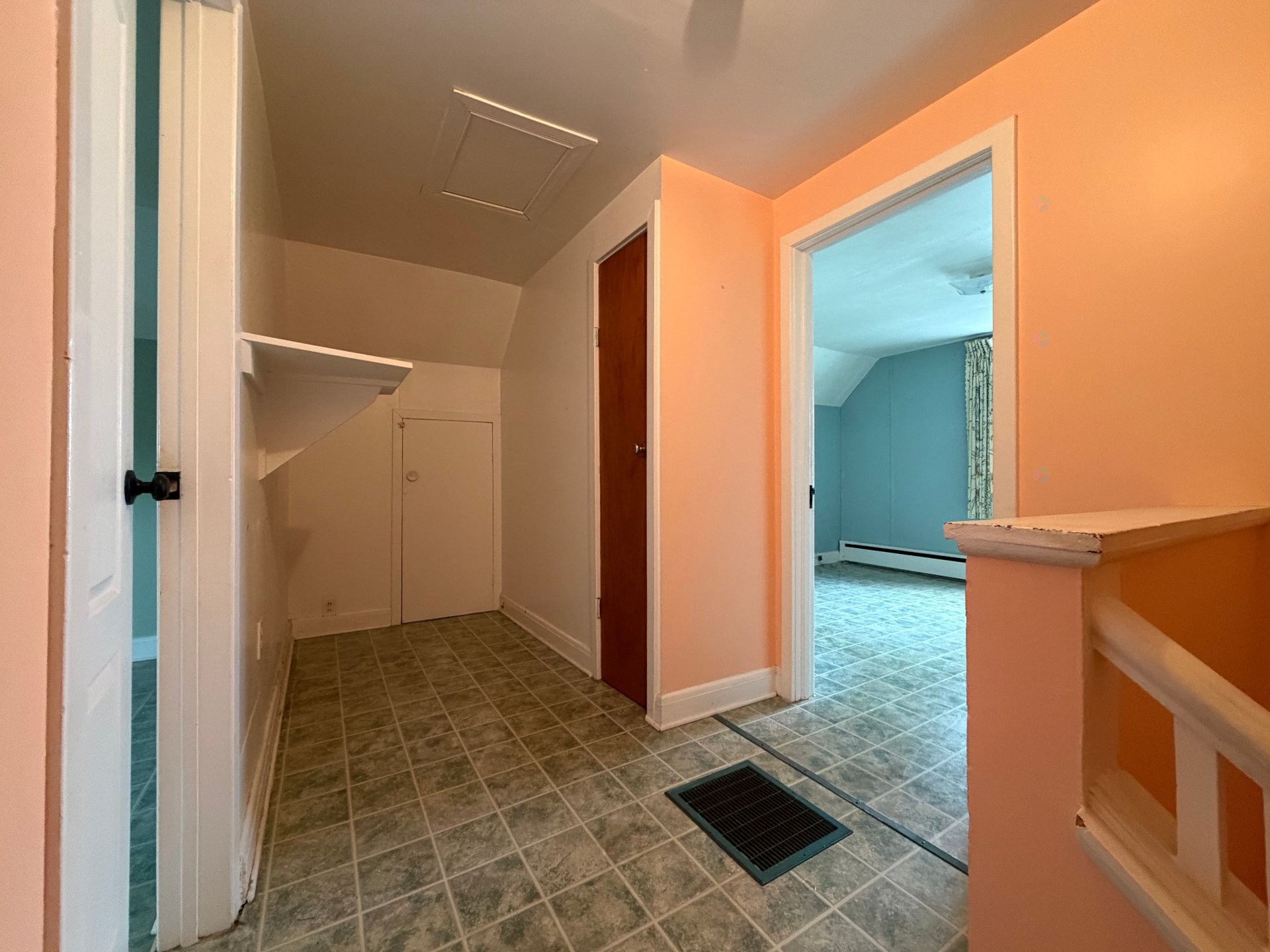 









166


Rue Durocher

,
Gatineau (Hull),




QC
J8Y2S6

