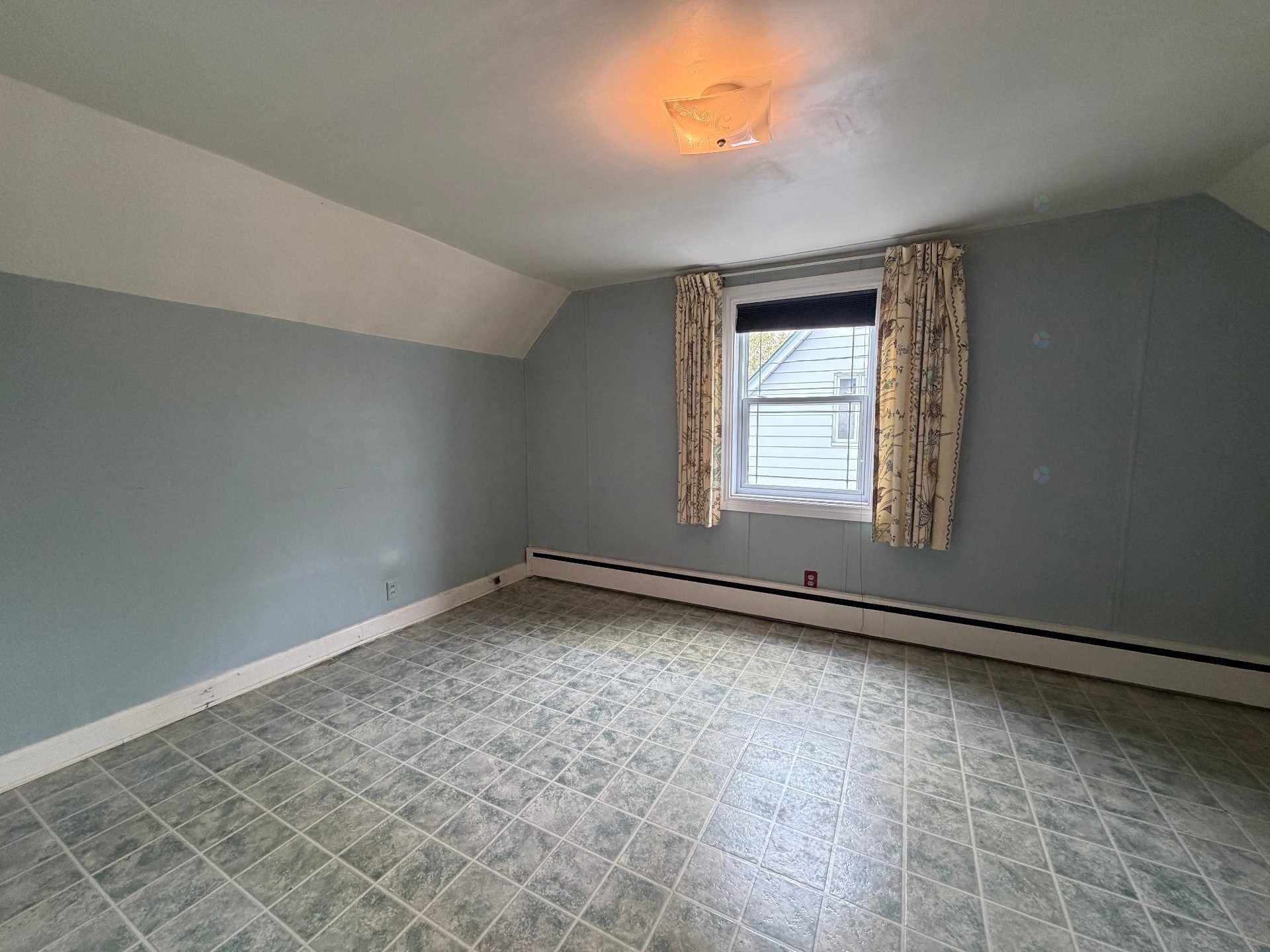 









166


Rue Durocher

,
Gatineau (Hull),




QC
J8Y2S6


