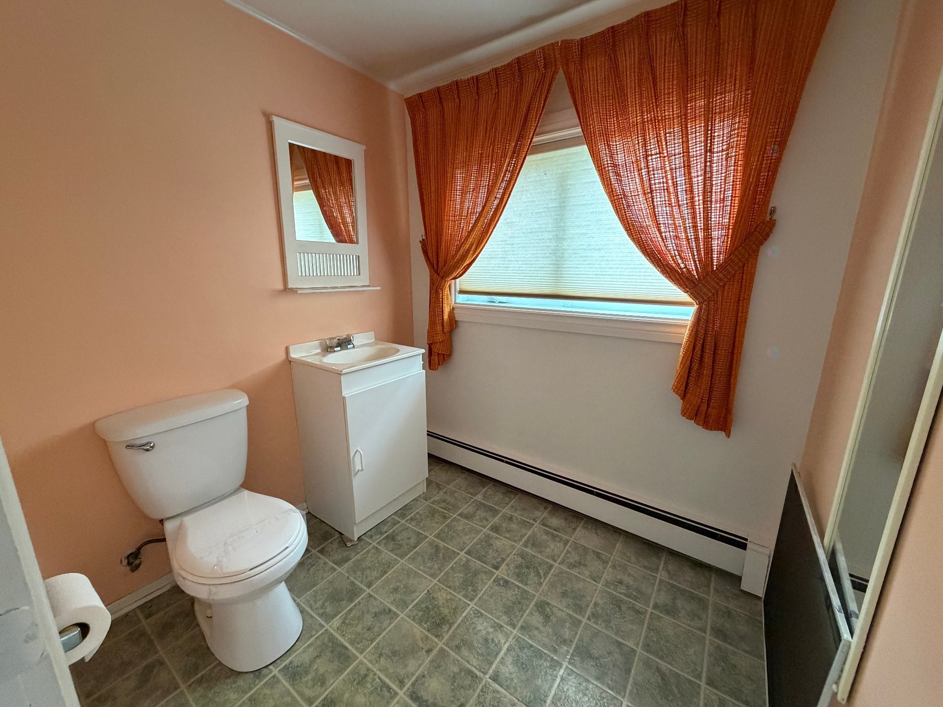 









166


Rue Durocher

,
Gatineau (Hull),




QC
J8Y2S6

