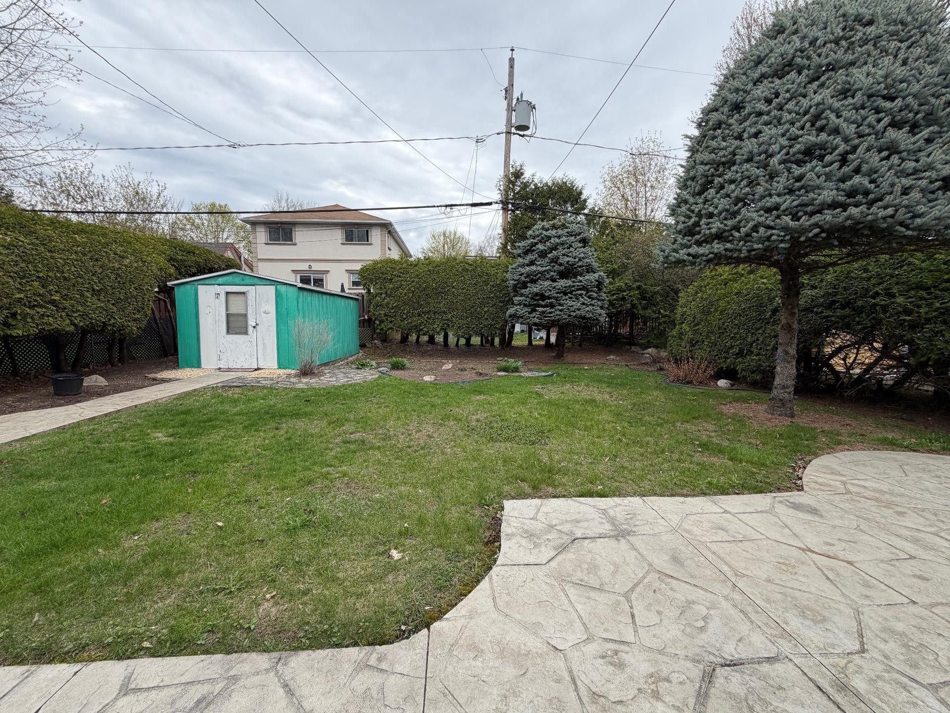 









166


Rue Durocher

,
Gatineau (Hull),




QC
J8Y2S6

