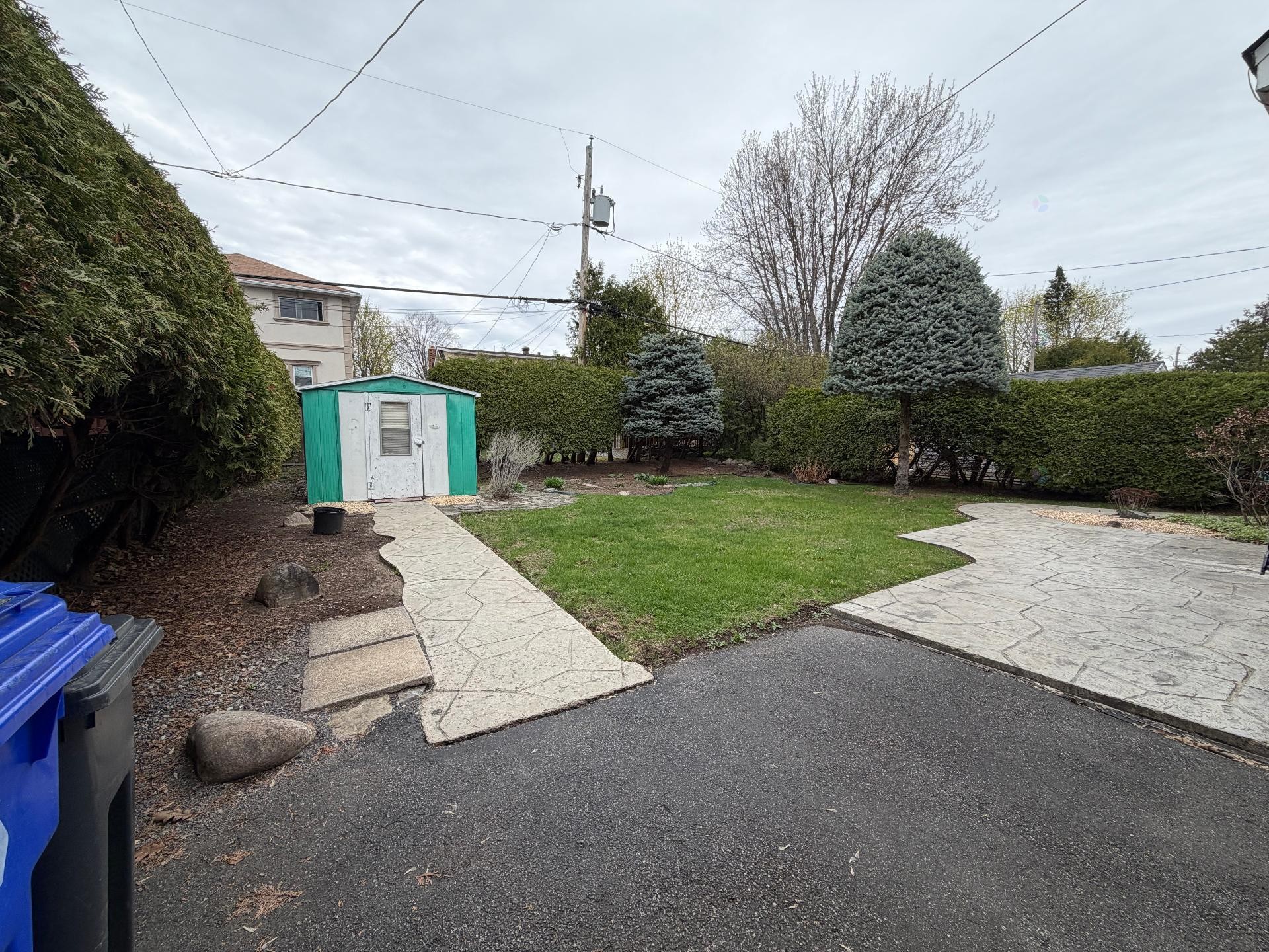 









166


Rue Durocher

,
Gatineau (Hull),




QC
J8Y2S6


